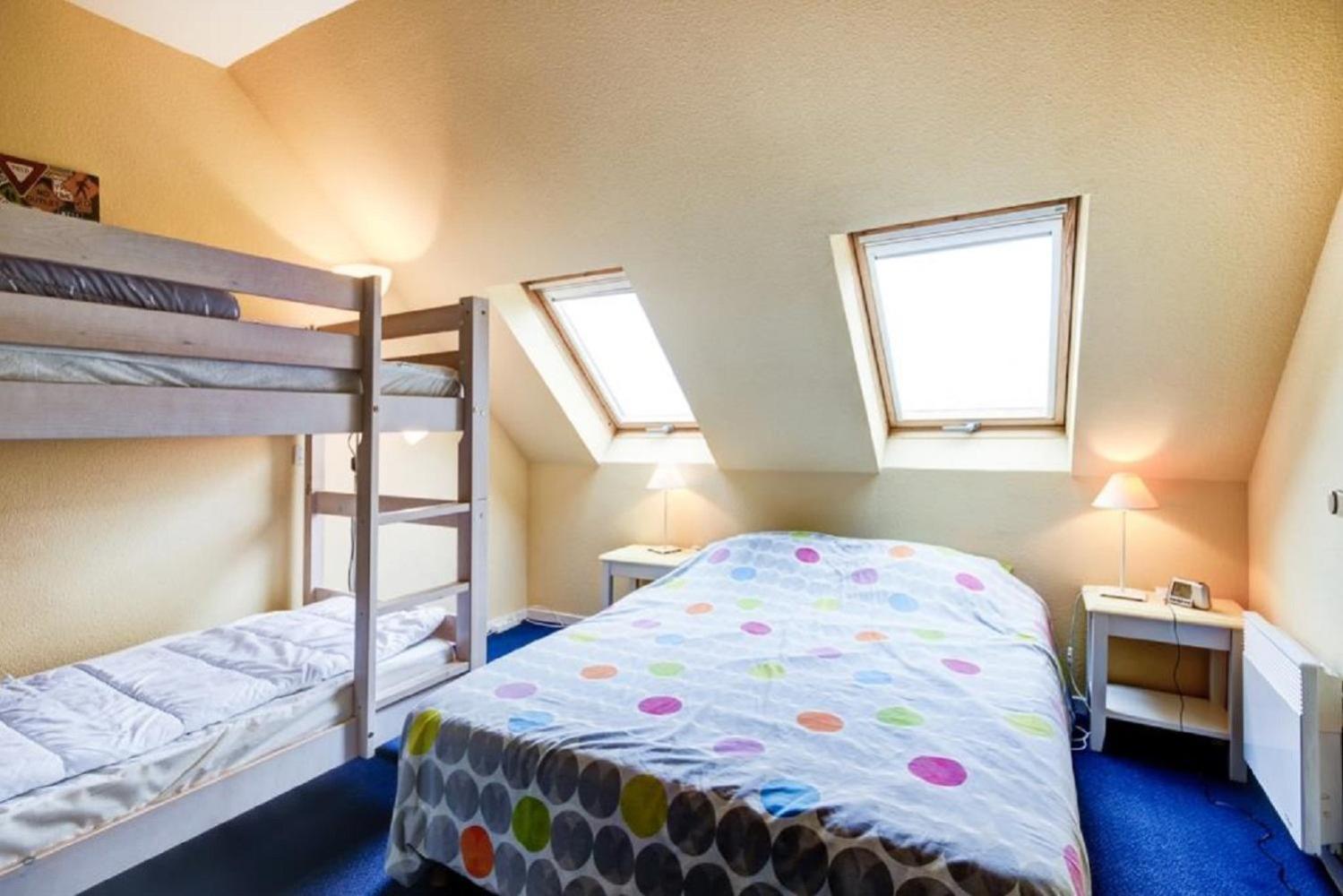 Select One-Bedroom Apartment (6 People) photo 3