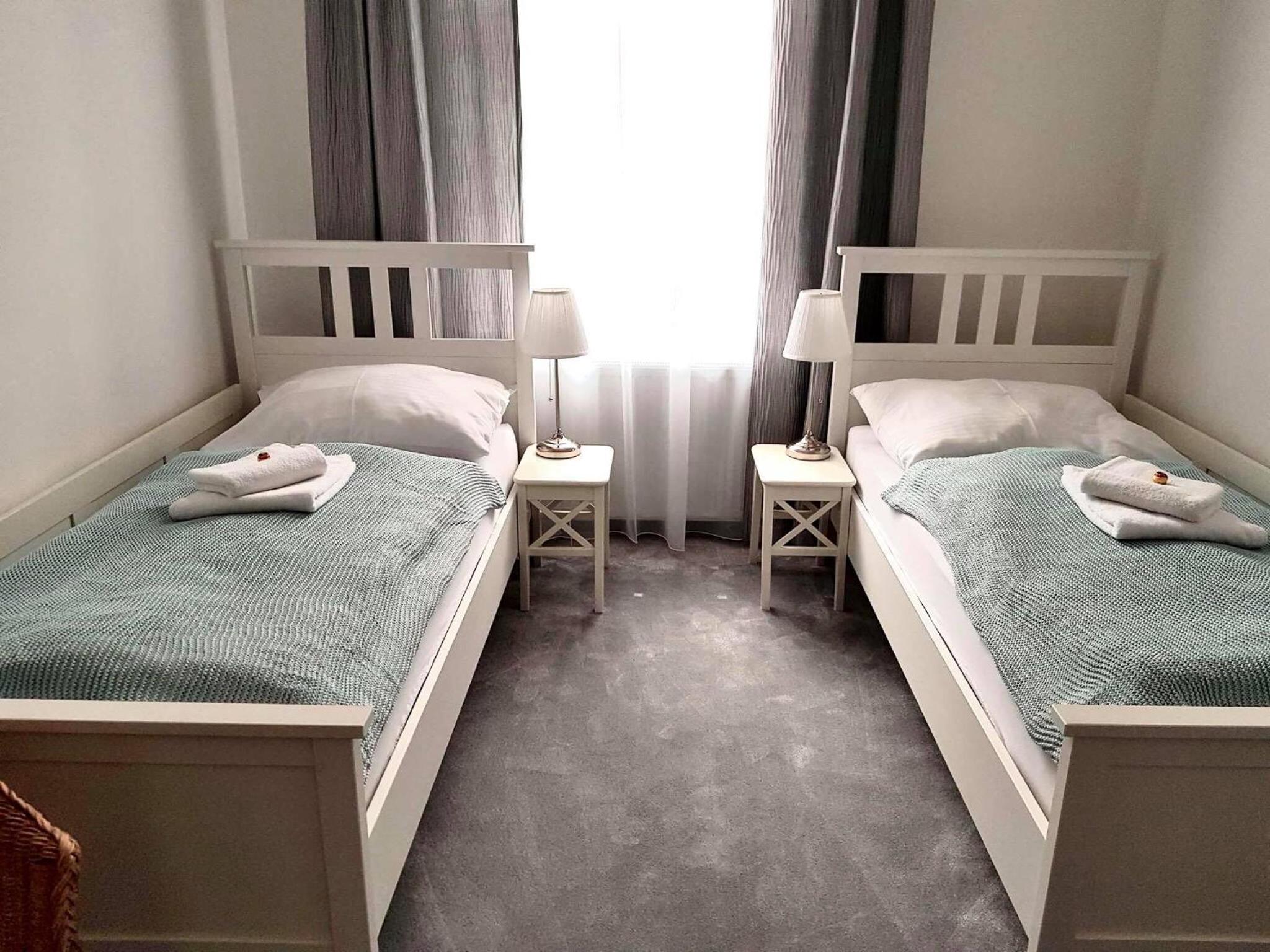 Suite - Photo 1