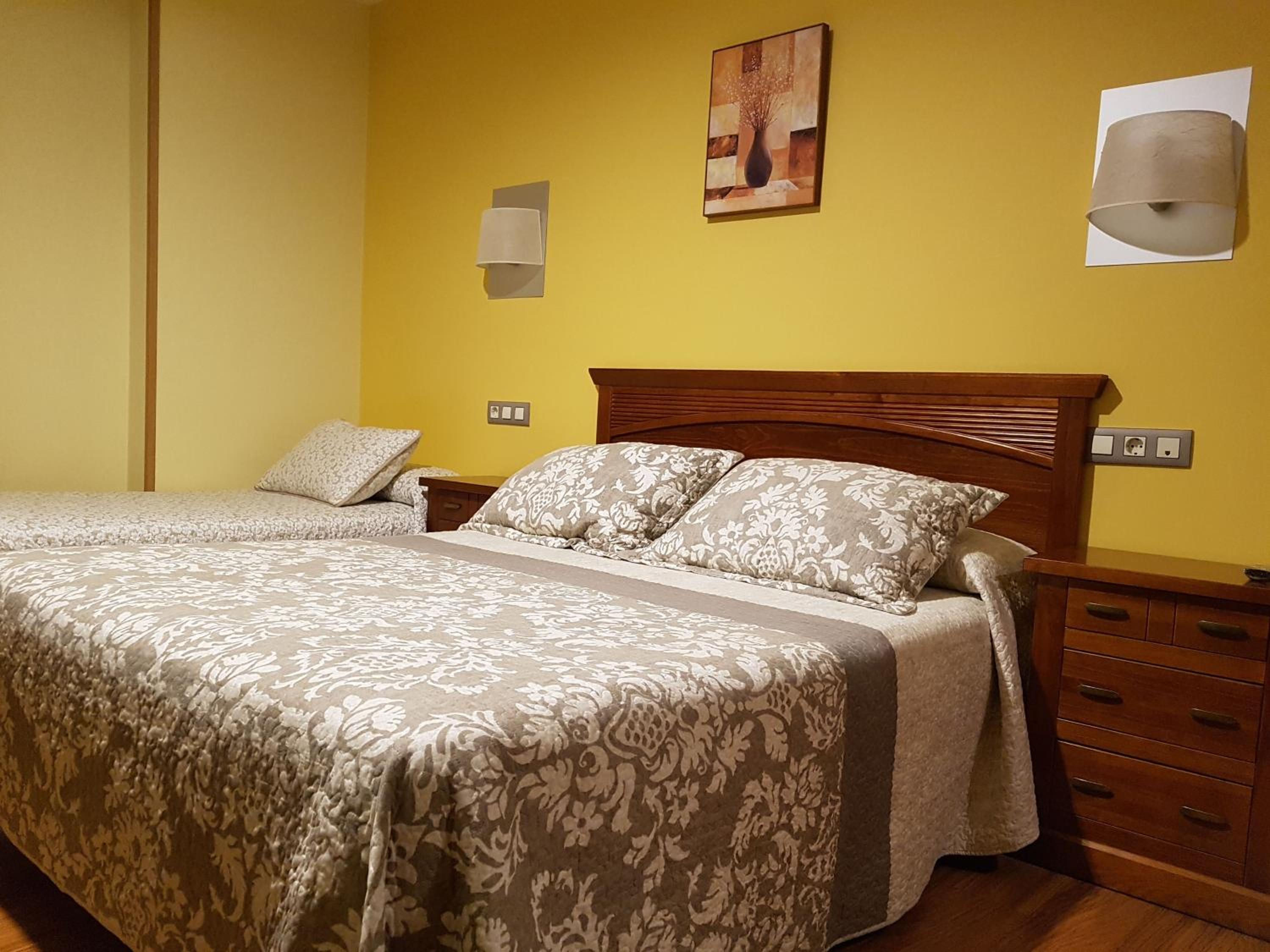 Family Room - Photo 1