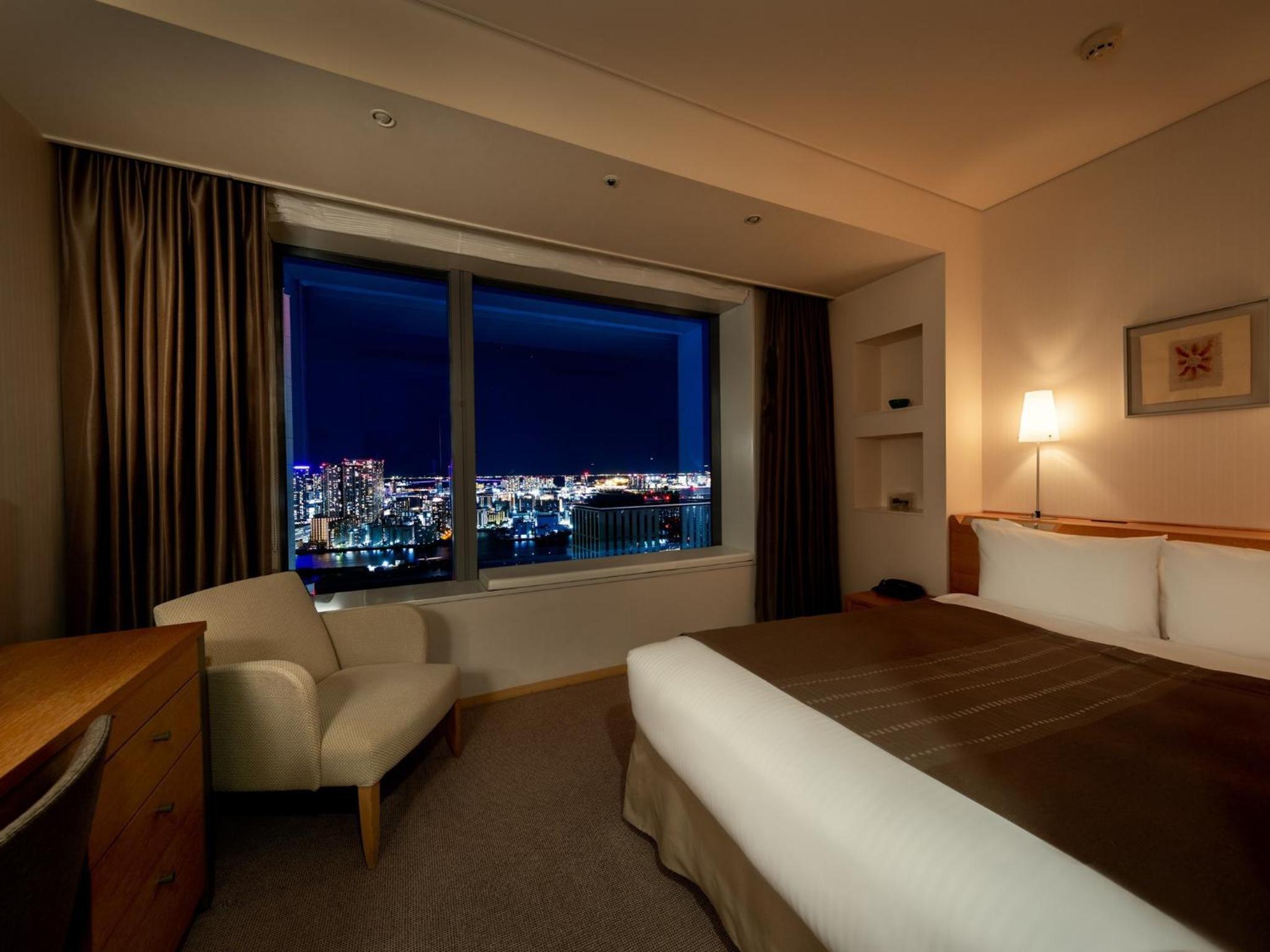 Single Room - Non Smoking - Above 27th floor