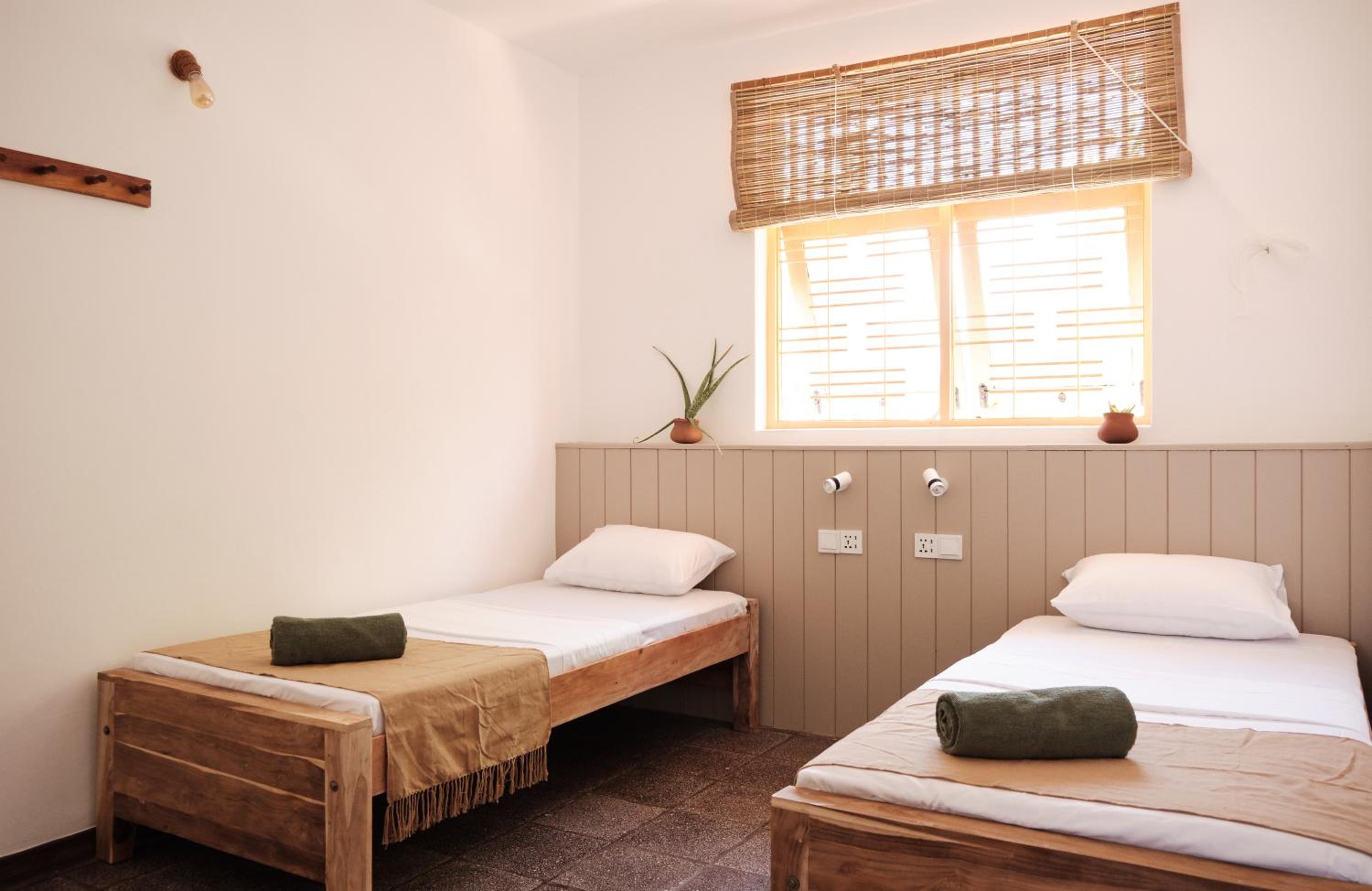 Twin Room with Shared Bathroom photo 1