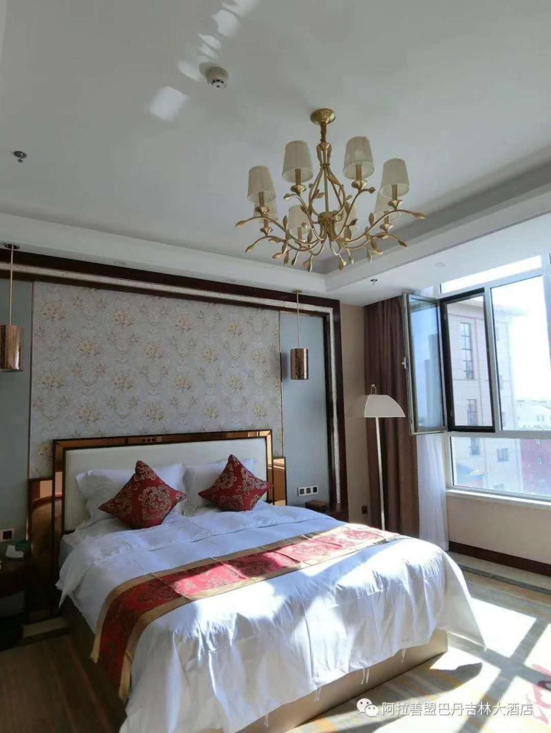 Mainland Chinese Citizens-Standard King-Bed Room photo 1