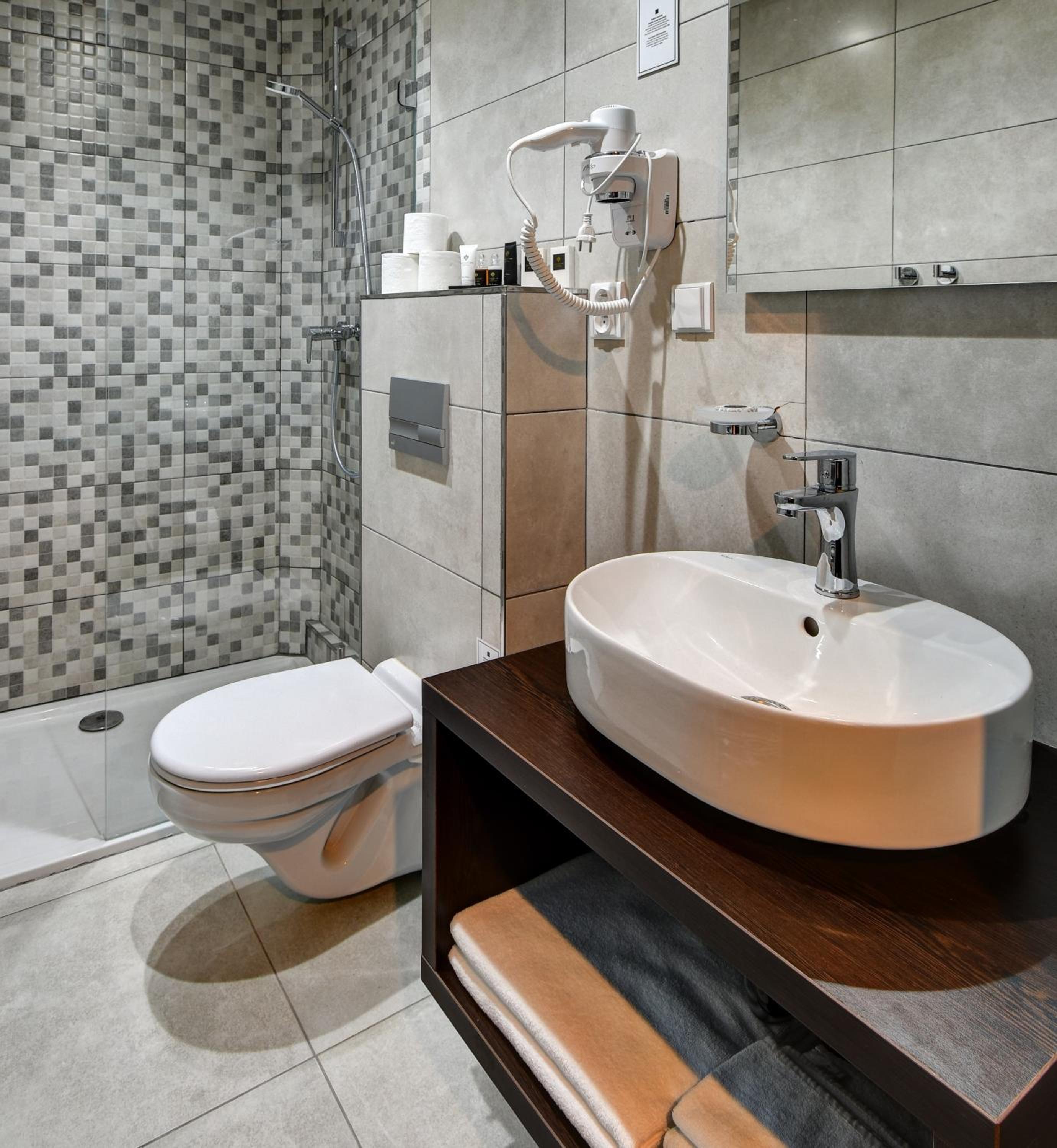 Suite with Balcony with Wellness Access photo 3