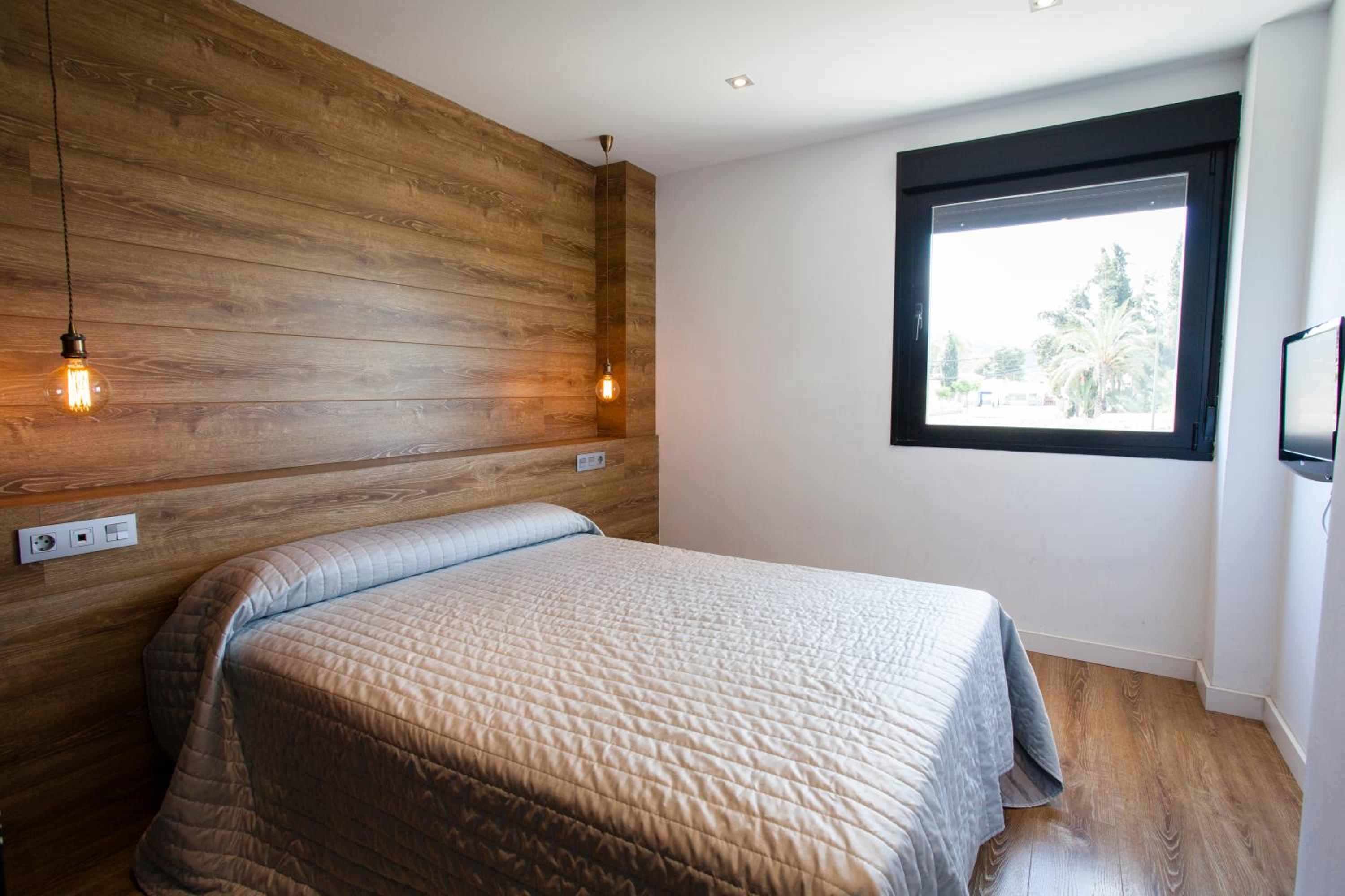 Standard Double Room - Photo 1
