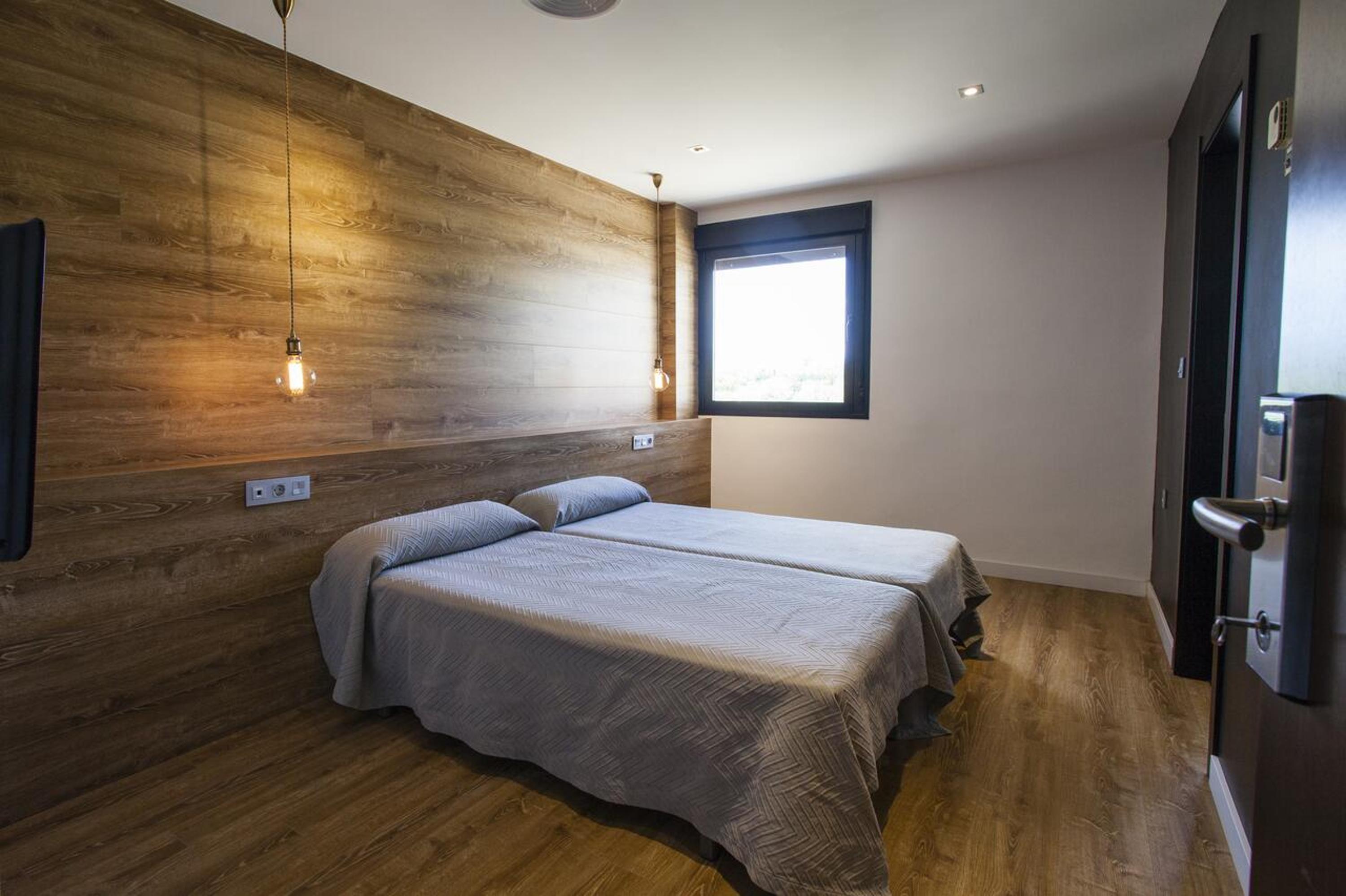 Twin Room - Photo 1