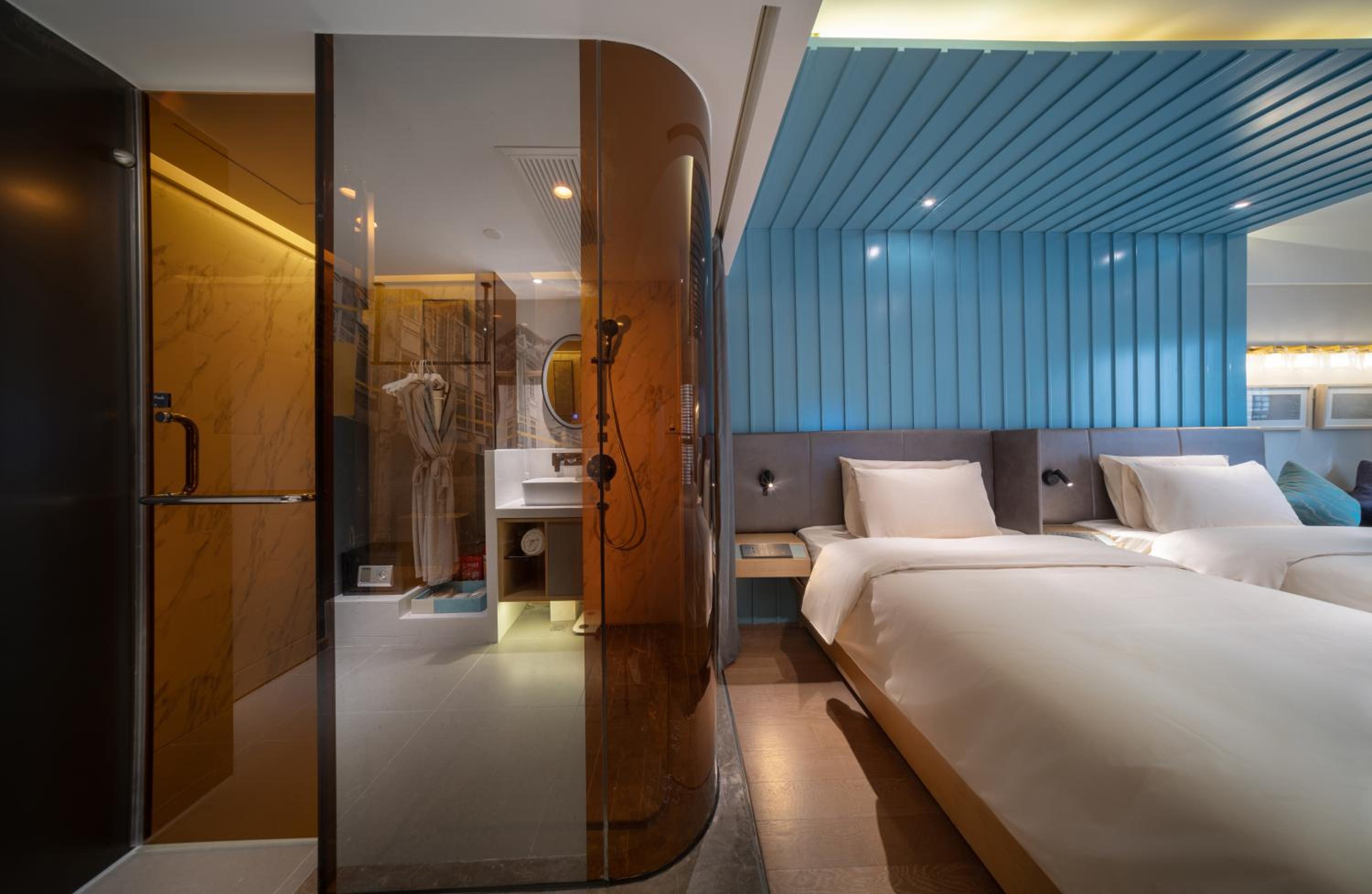 Deluxe Twin Room - Photo 3