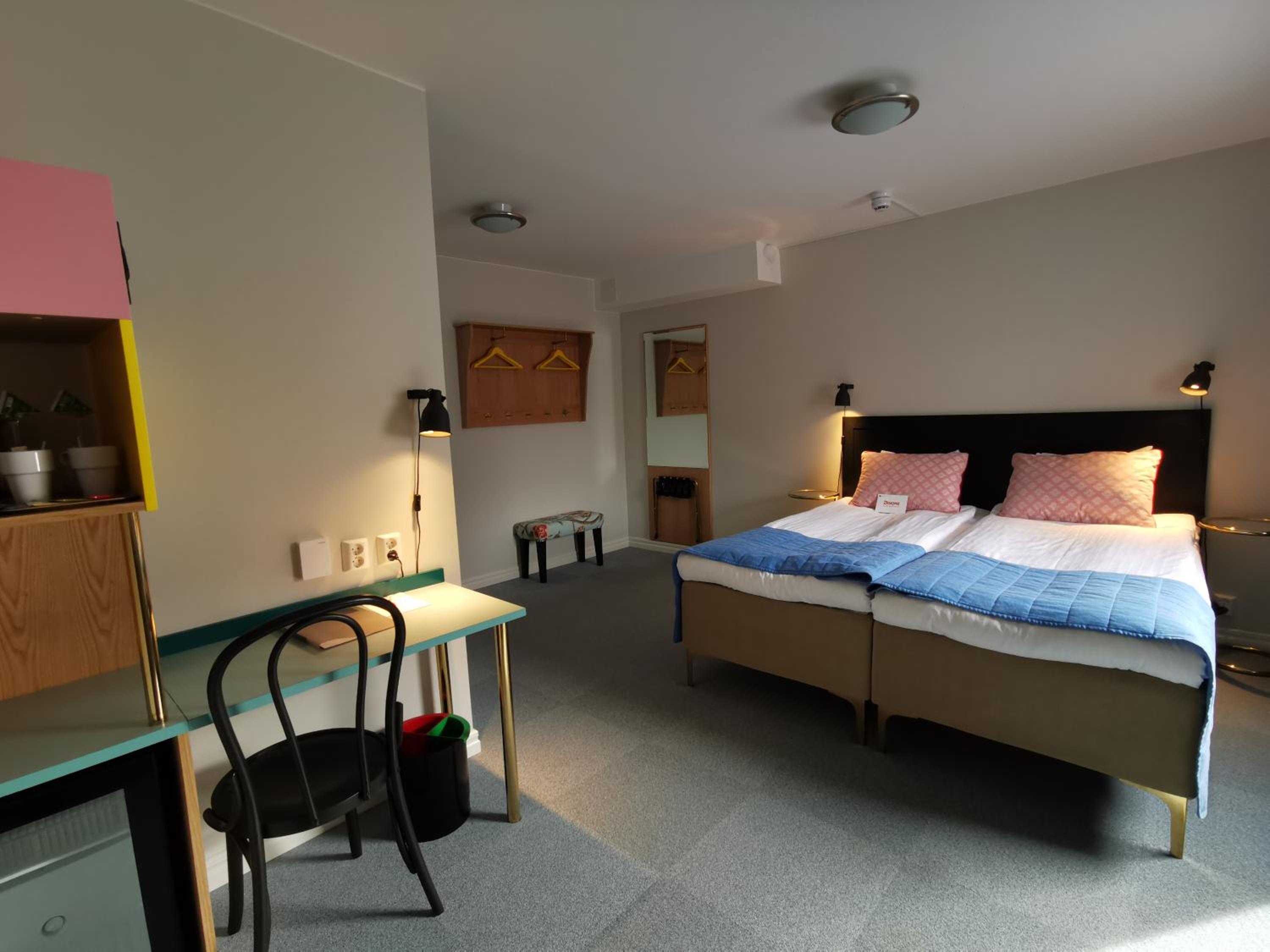 Superior Twin Room - Photo 4