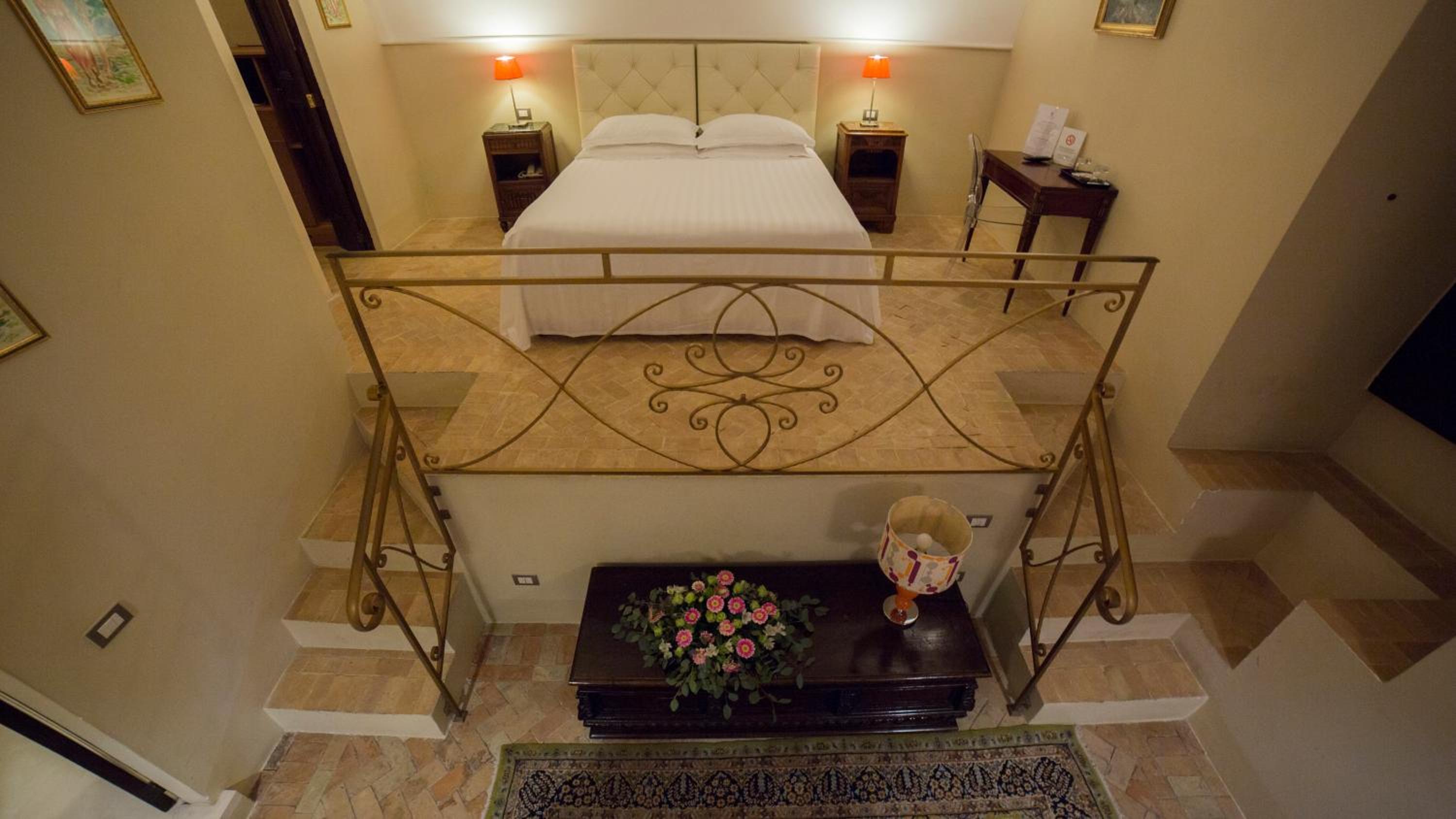 Classic Double Room - Photo 1