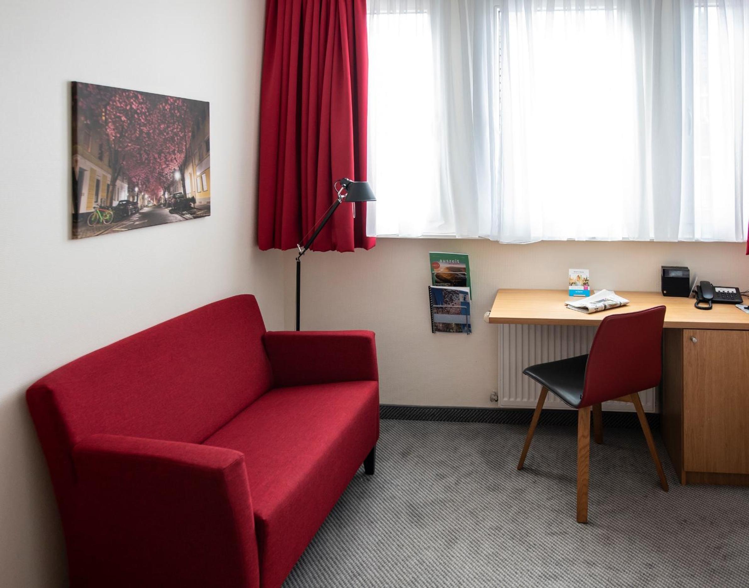 Single Room photo 1