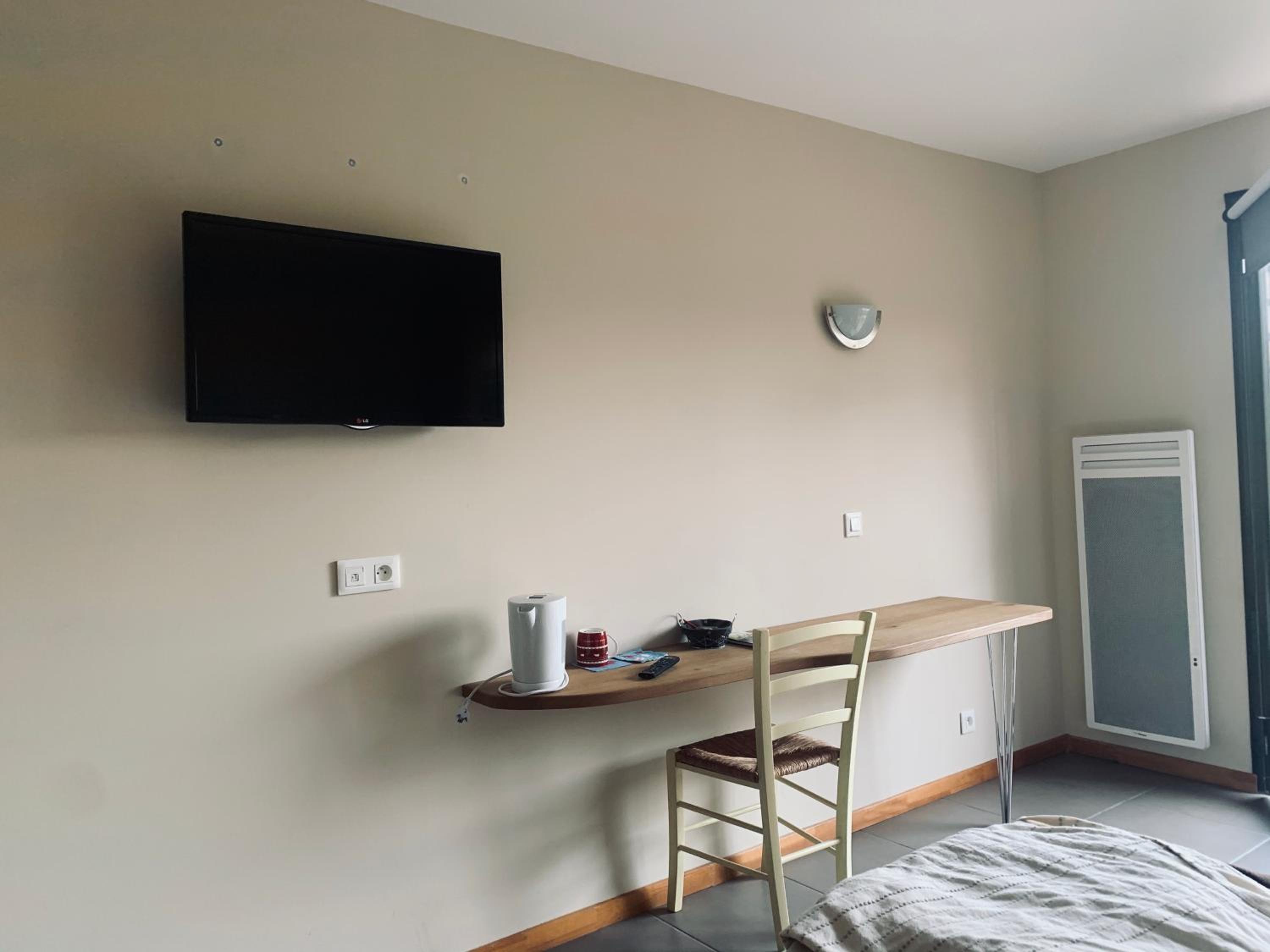 Double Room with Private Bathroom photo 3