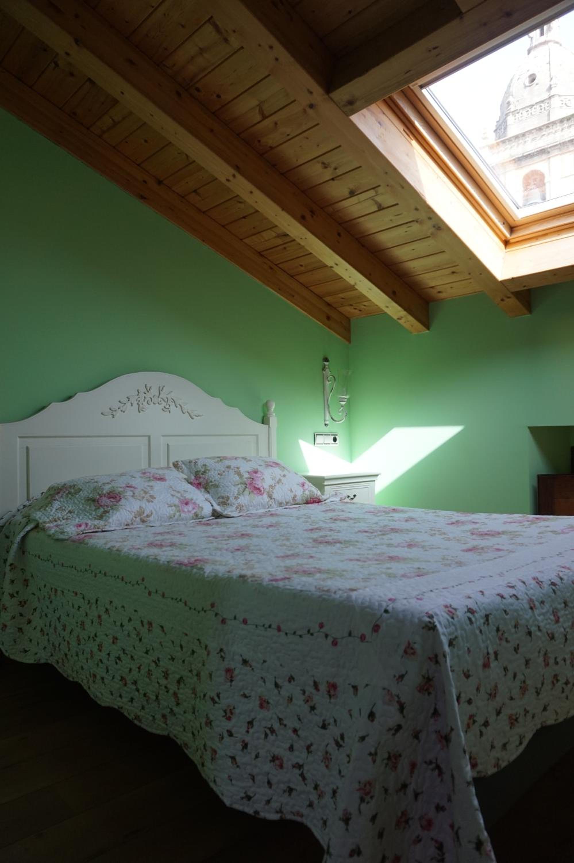 Double or Twin Room - Photo 4