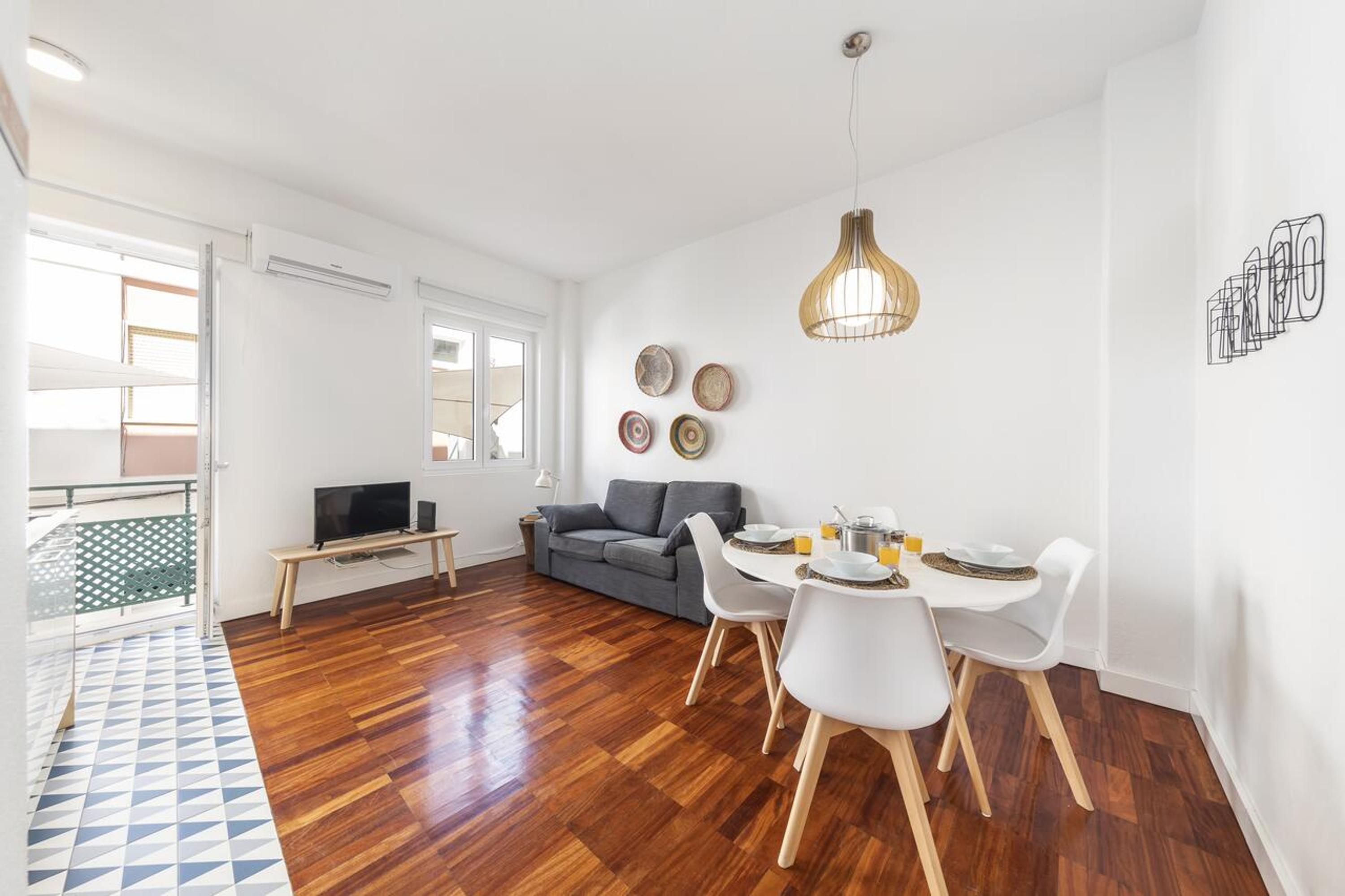 Apartment - Photo 2