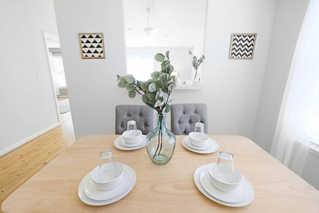 Two-Bedroom Apartment - Photo 28