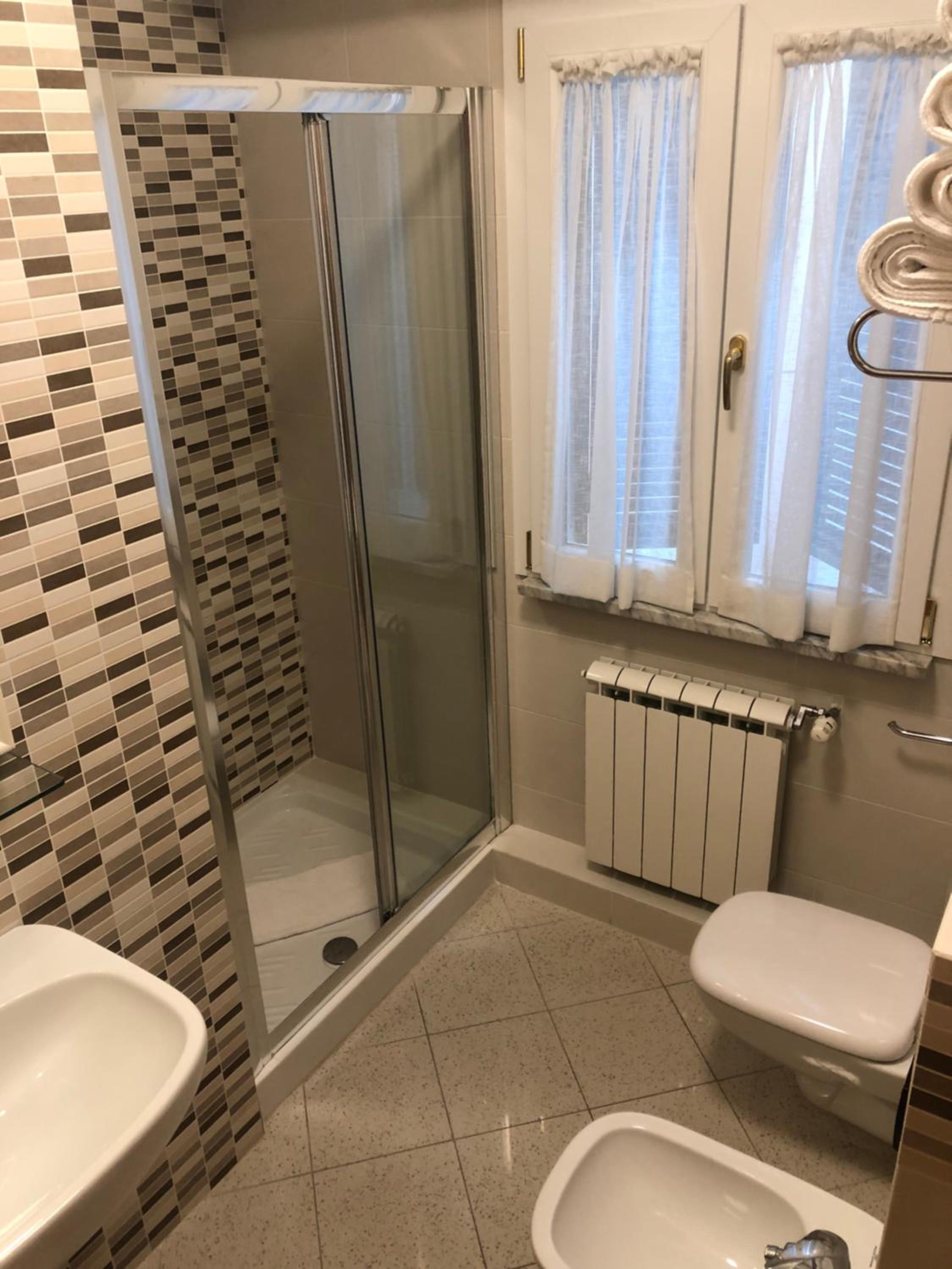 Quadruple Room - Photo 4