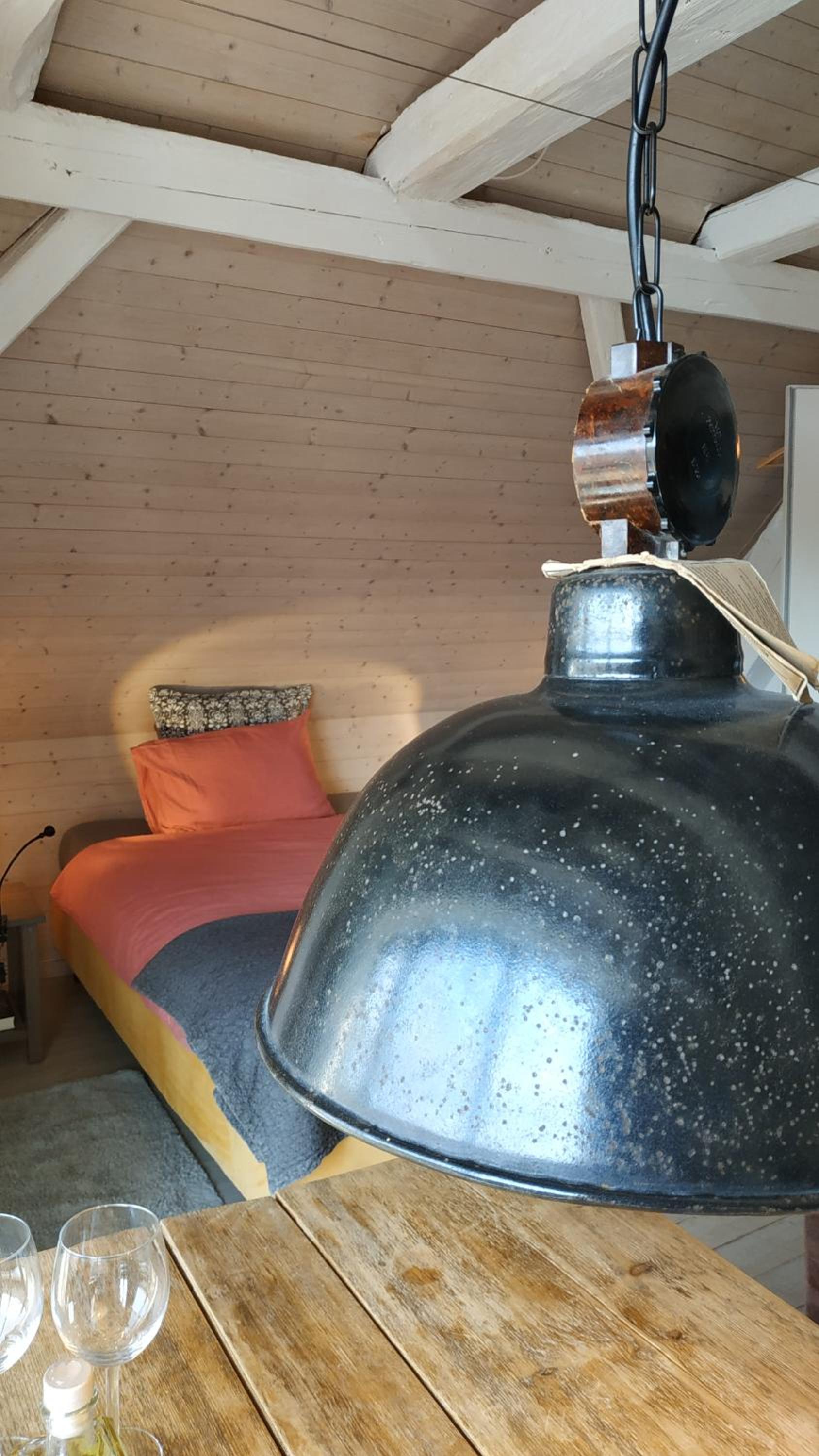 Studio 2 - Photo 29