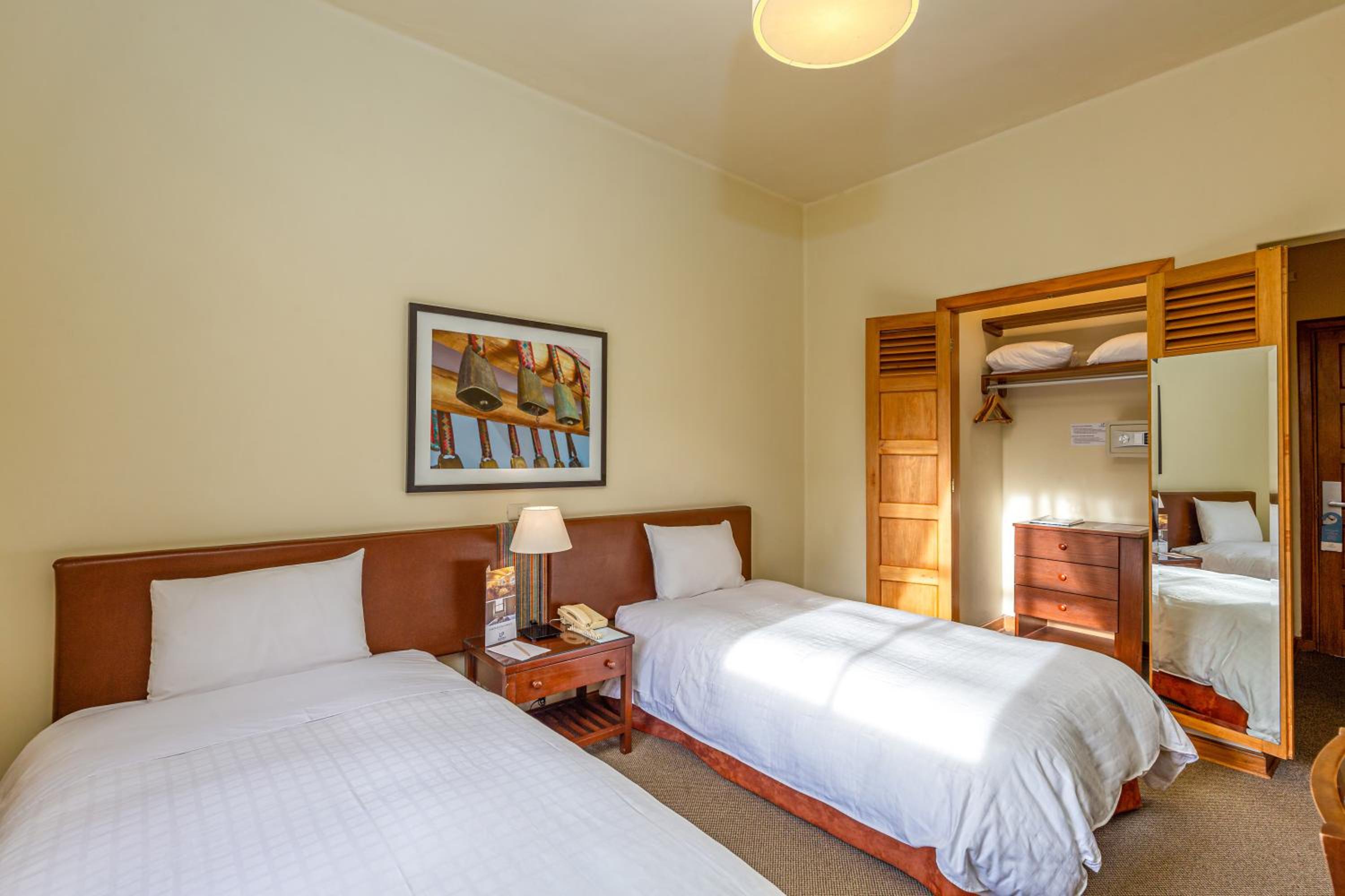 Twin Room - Photo 4
