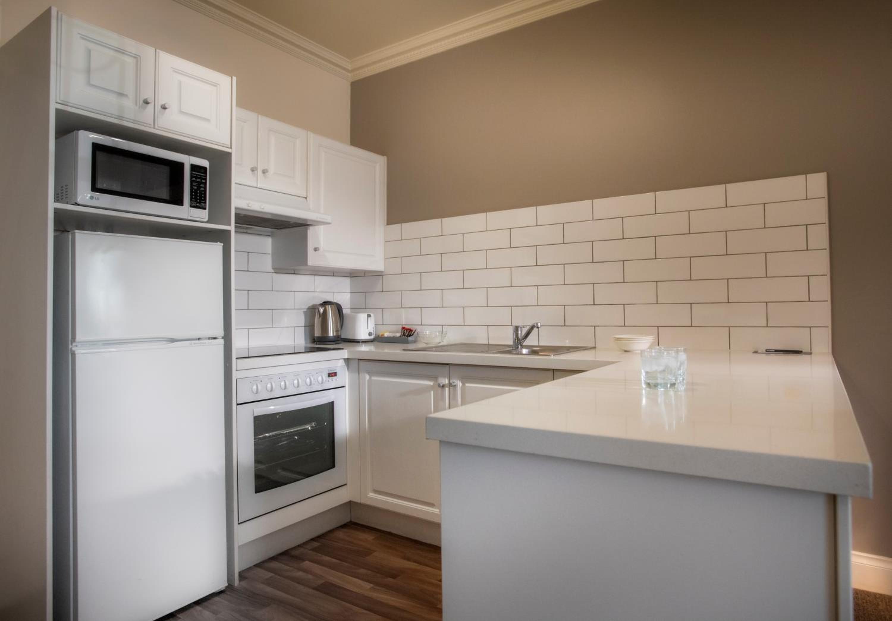Two-Bedroom Apartment - Photo 8