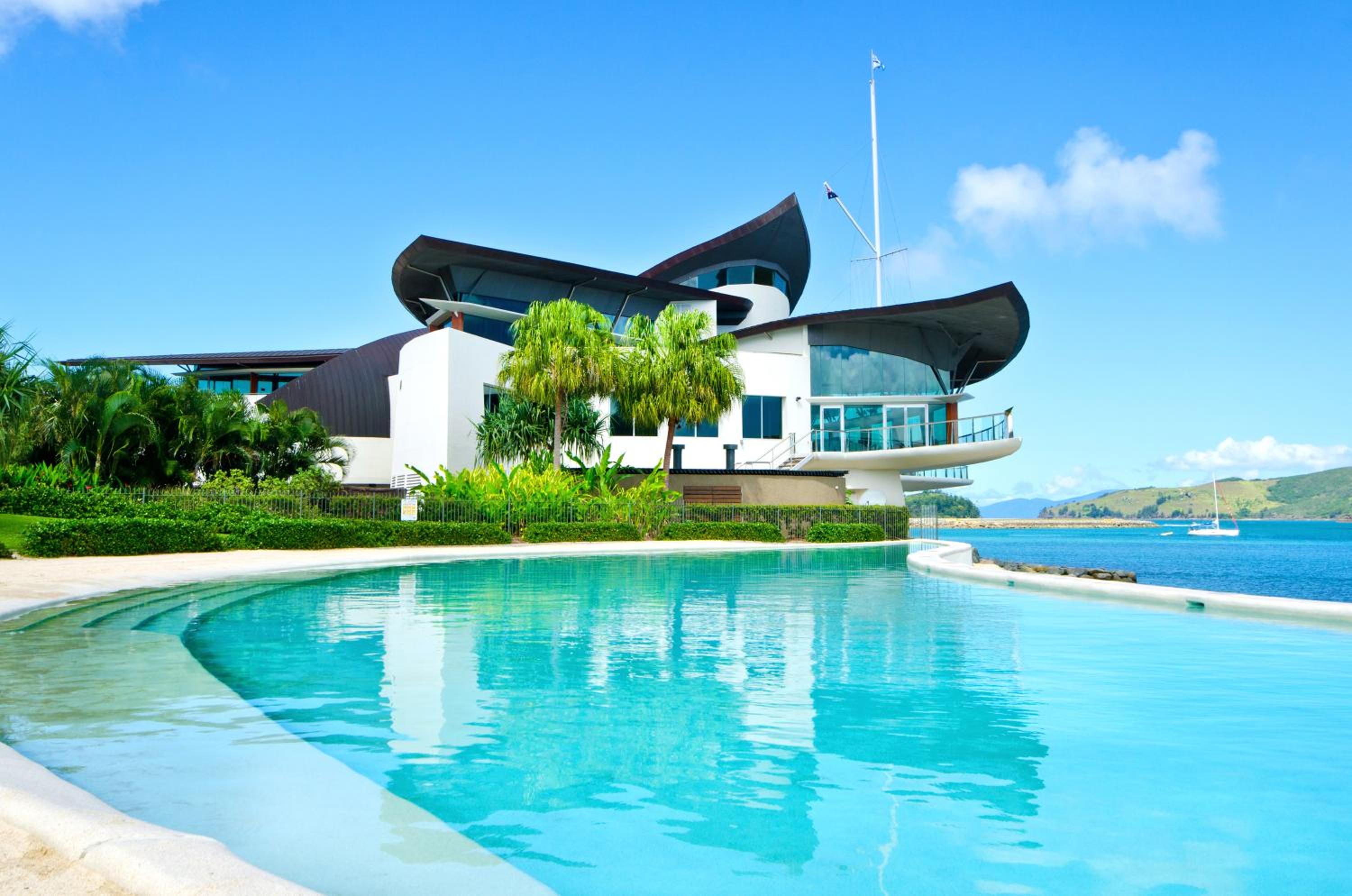 Standard Yacht Club Villa photo 3