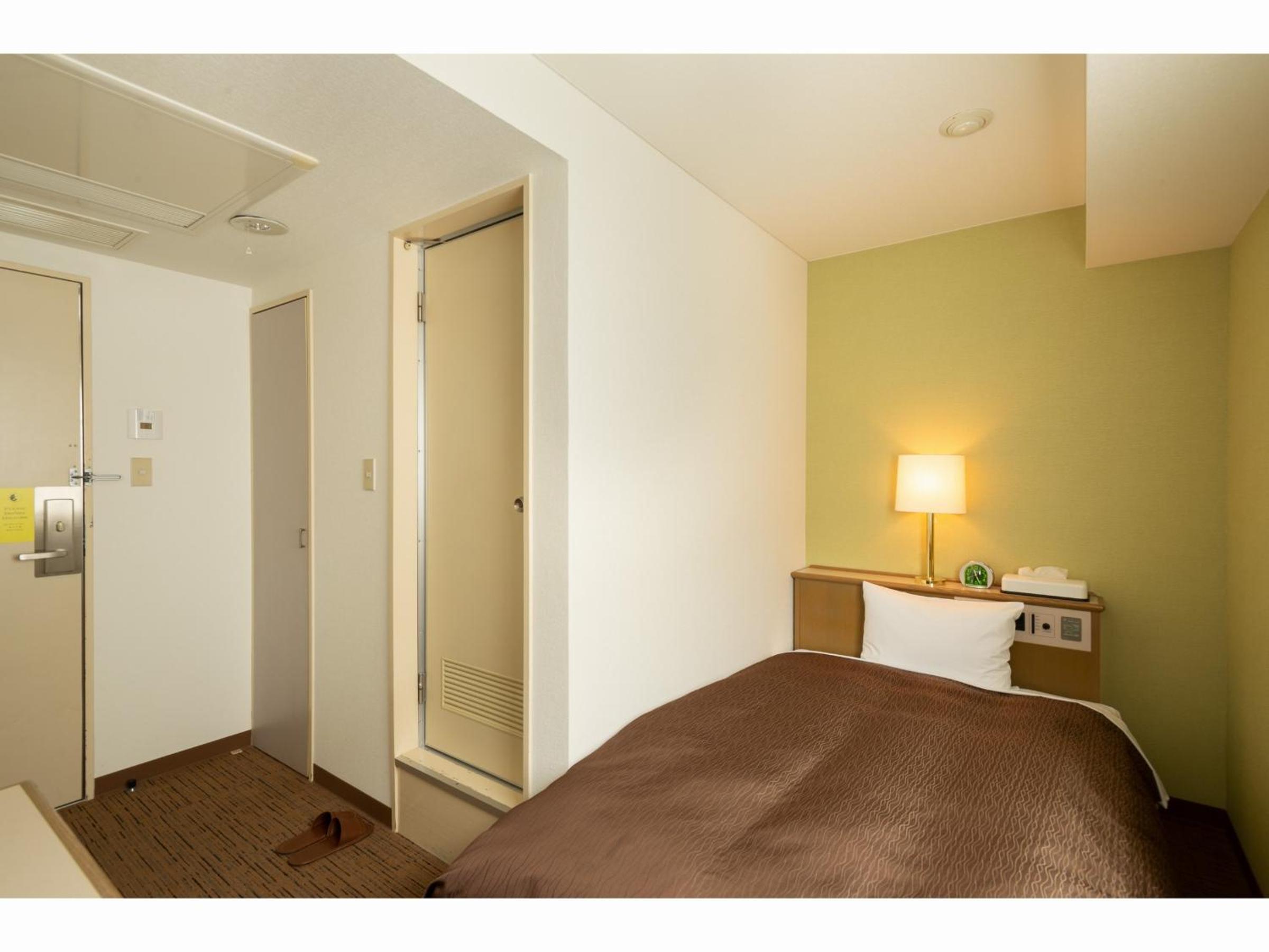 Single Room - Non-Smoking photo 2