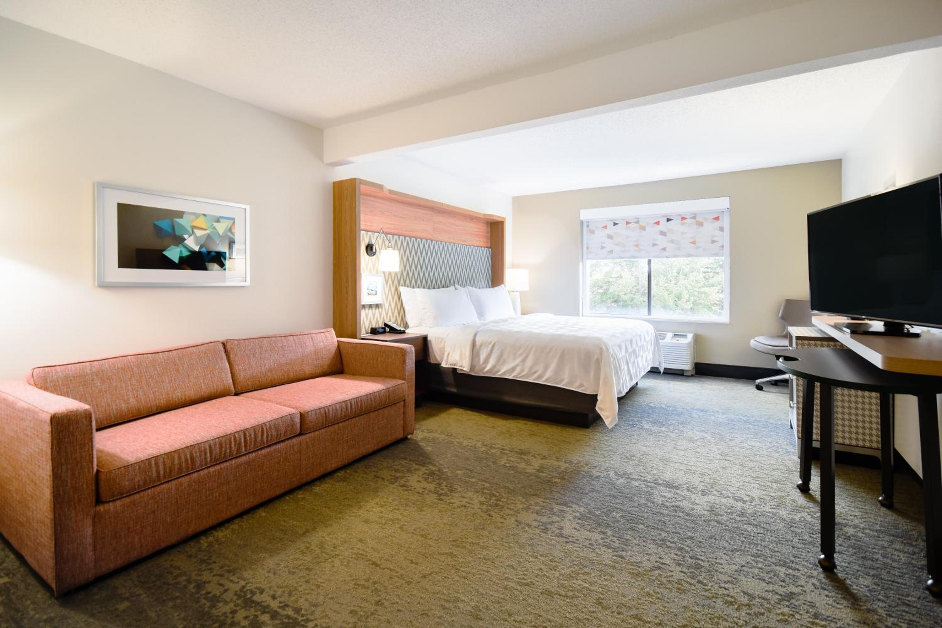 Standard King Room - Photo 3