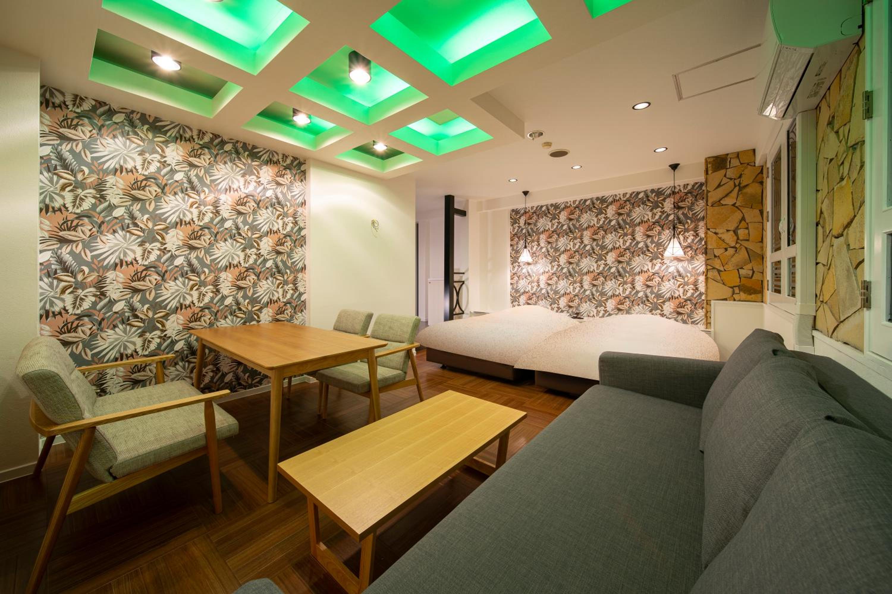 Twin Room - Photo 1