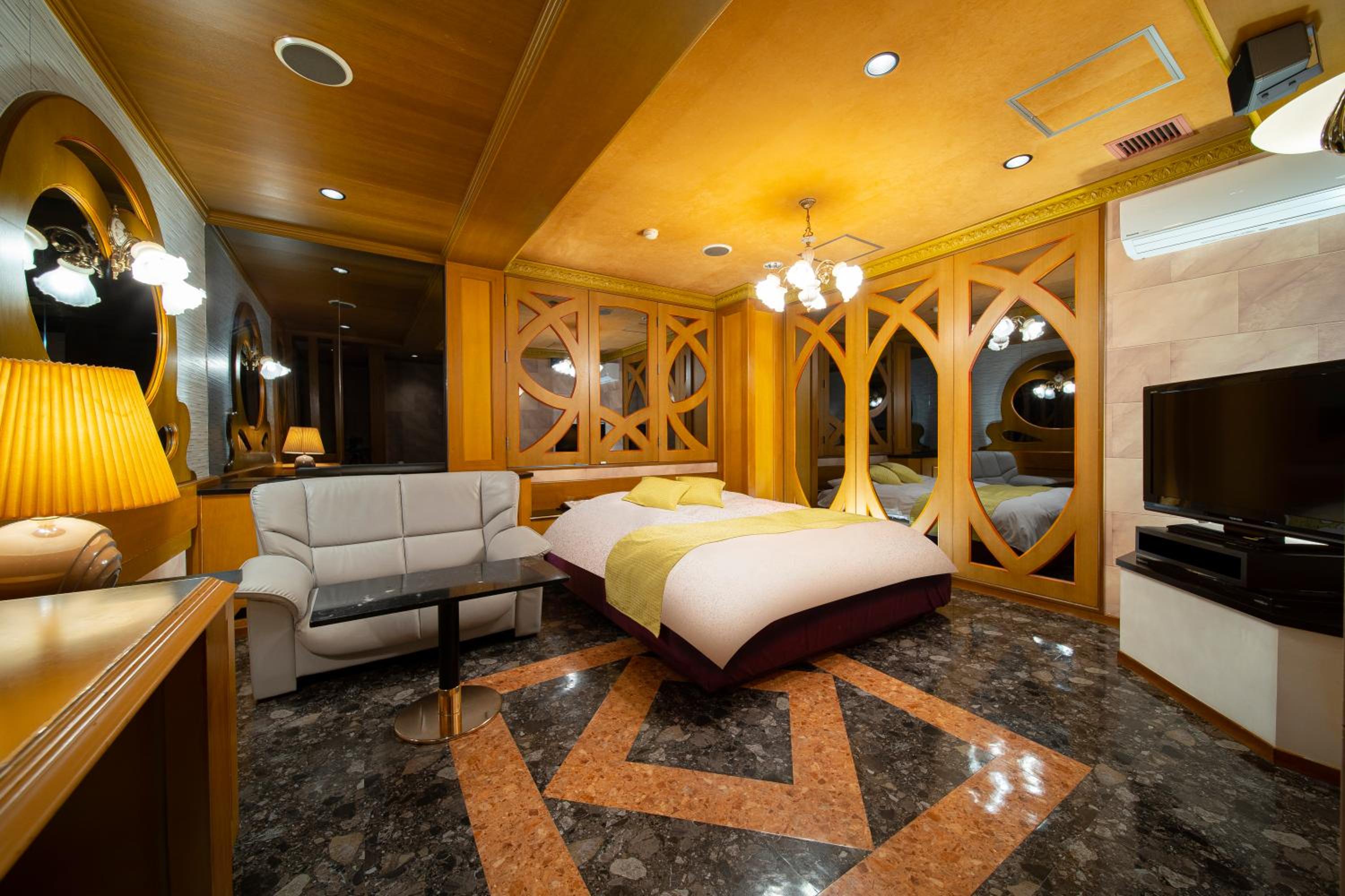 Double Room - Photo 2
