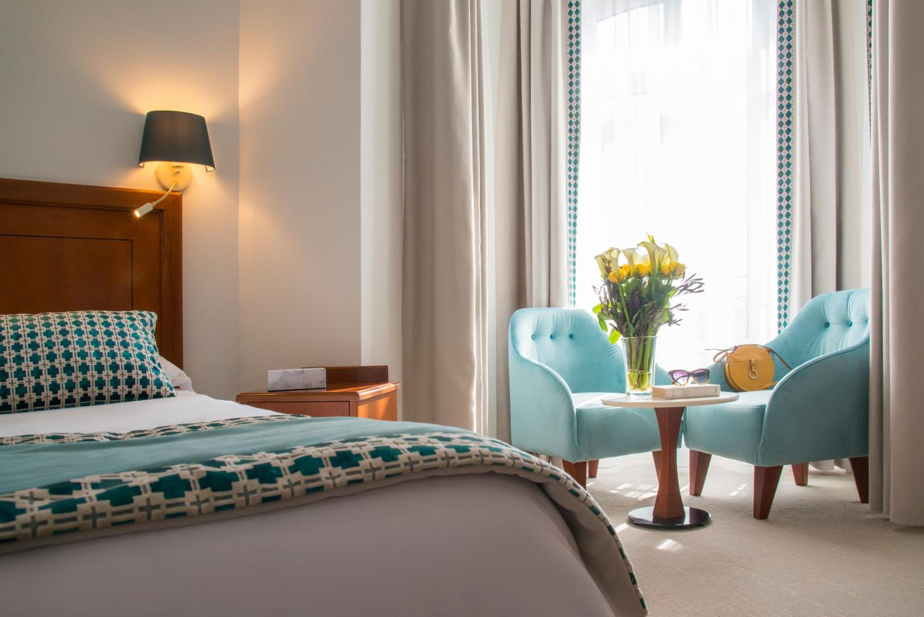 Deluxe Double or Twin Room - Photo 7