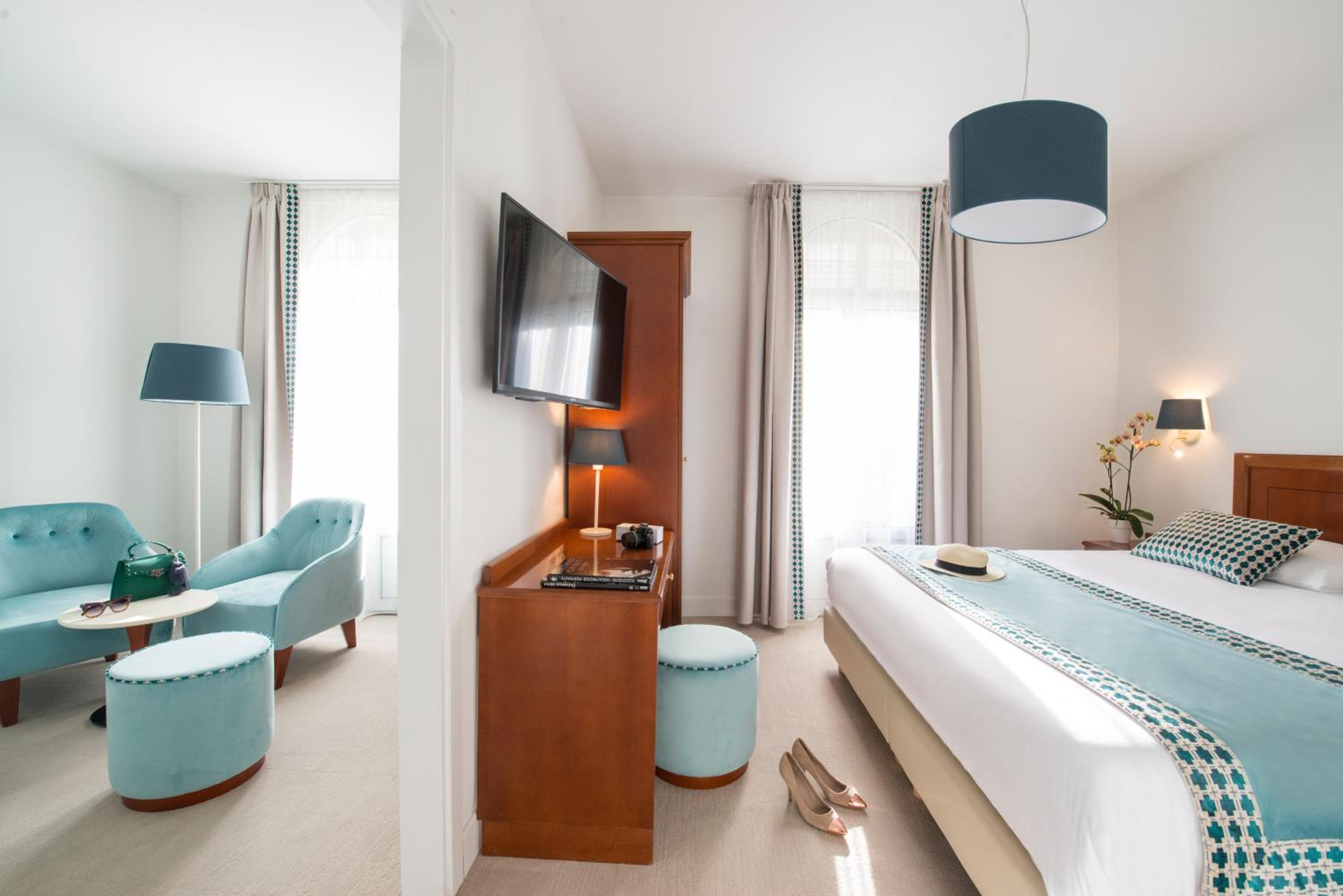 Suite - Photo 7