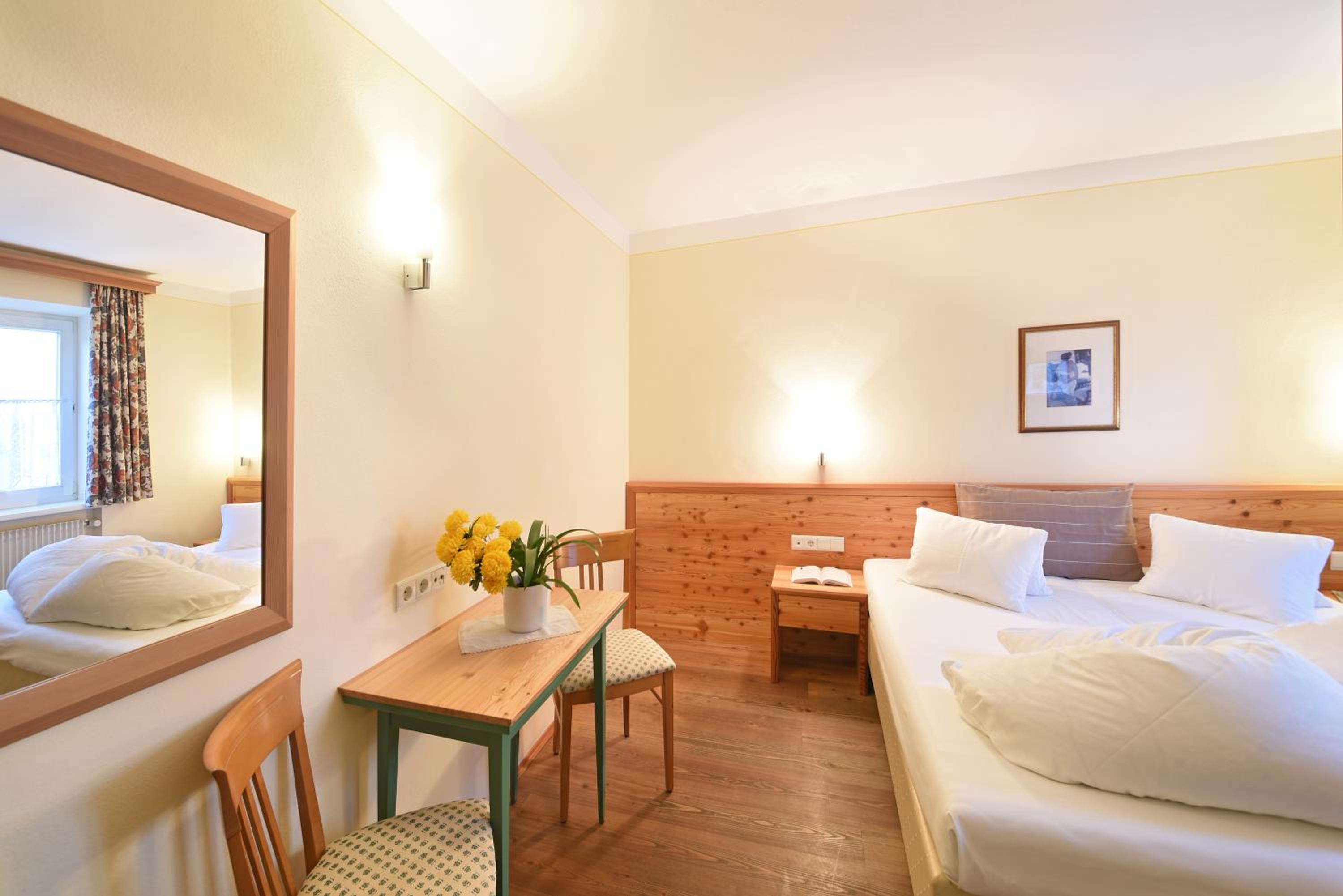 Double Room - Photo 2