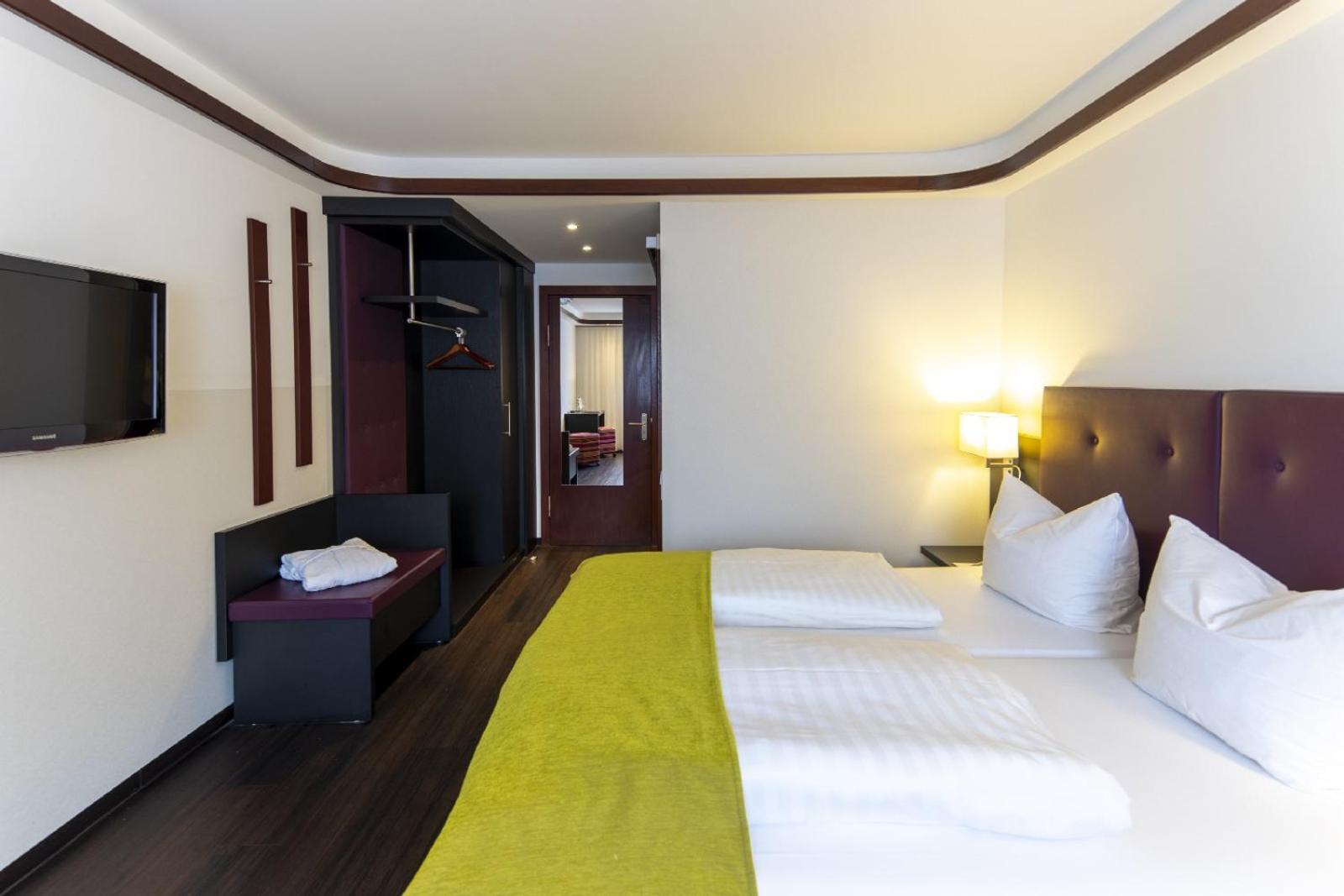 Business Double Room - Photo 3