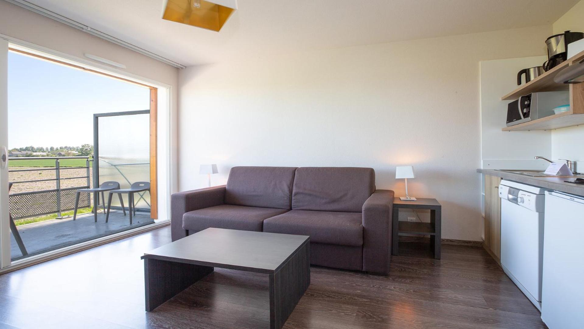 One-Bedroom Apartment (4 Adults) - Photo 5