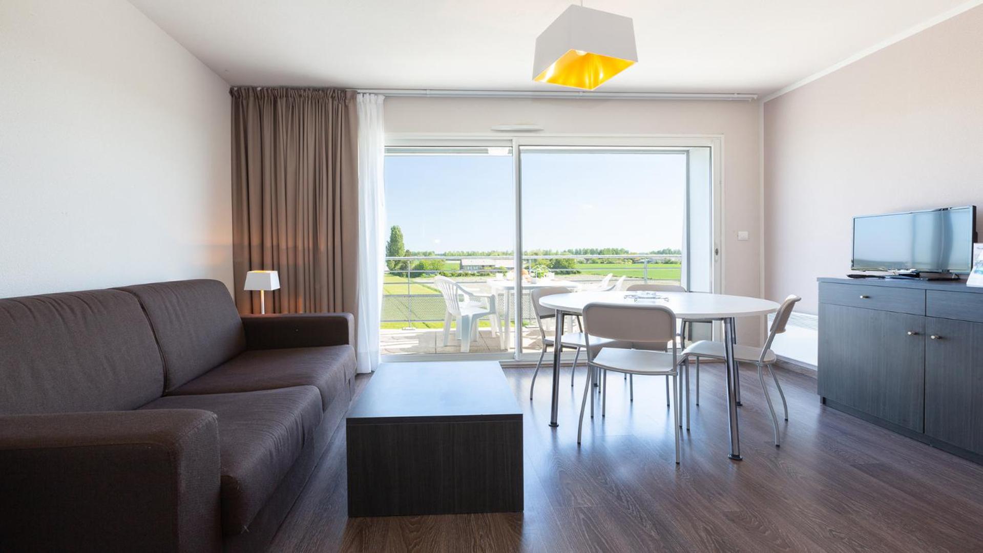 Two-Bedroom Apartment (6 Adults) - View on Polders photo 2