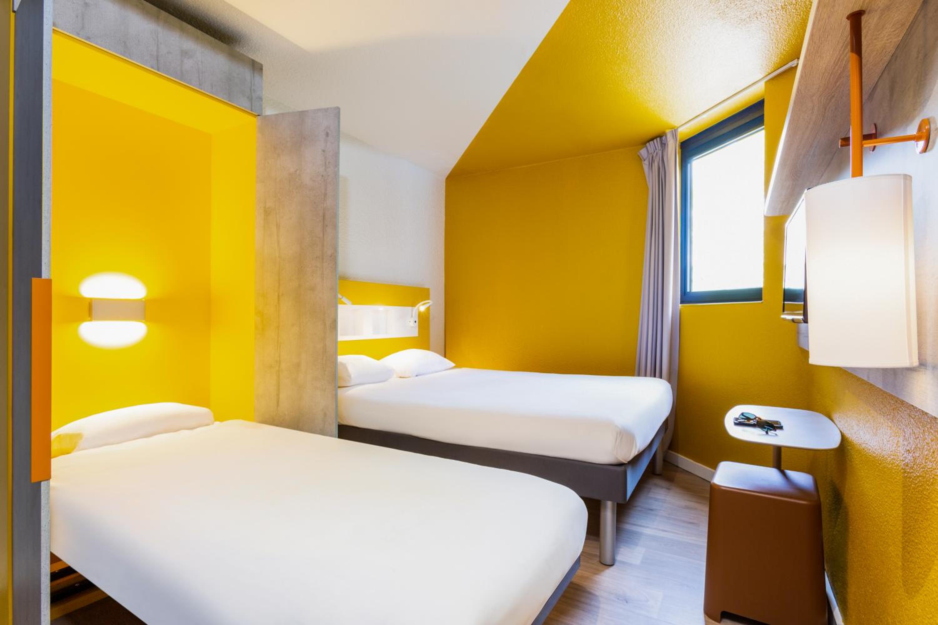Double Room With Single Bed  photo 2