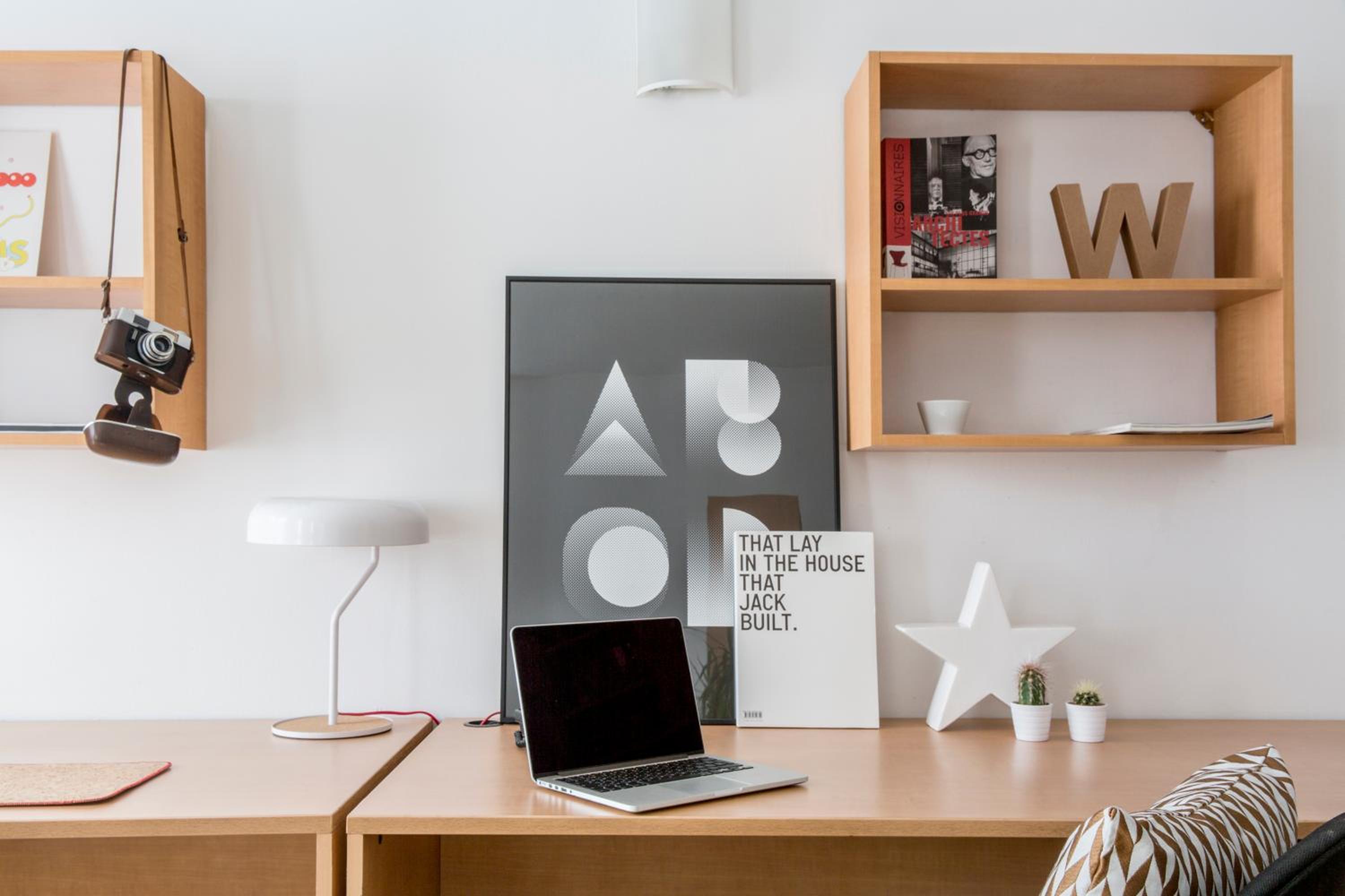 Standard Studio - Photo 2