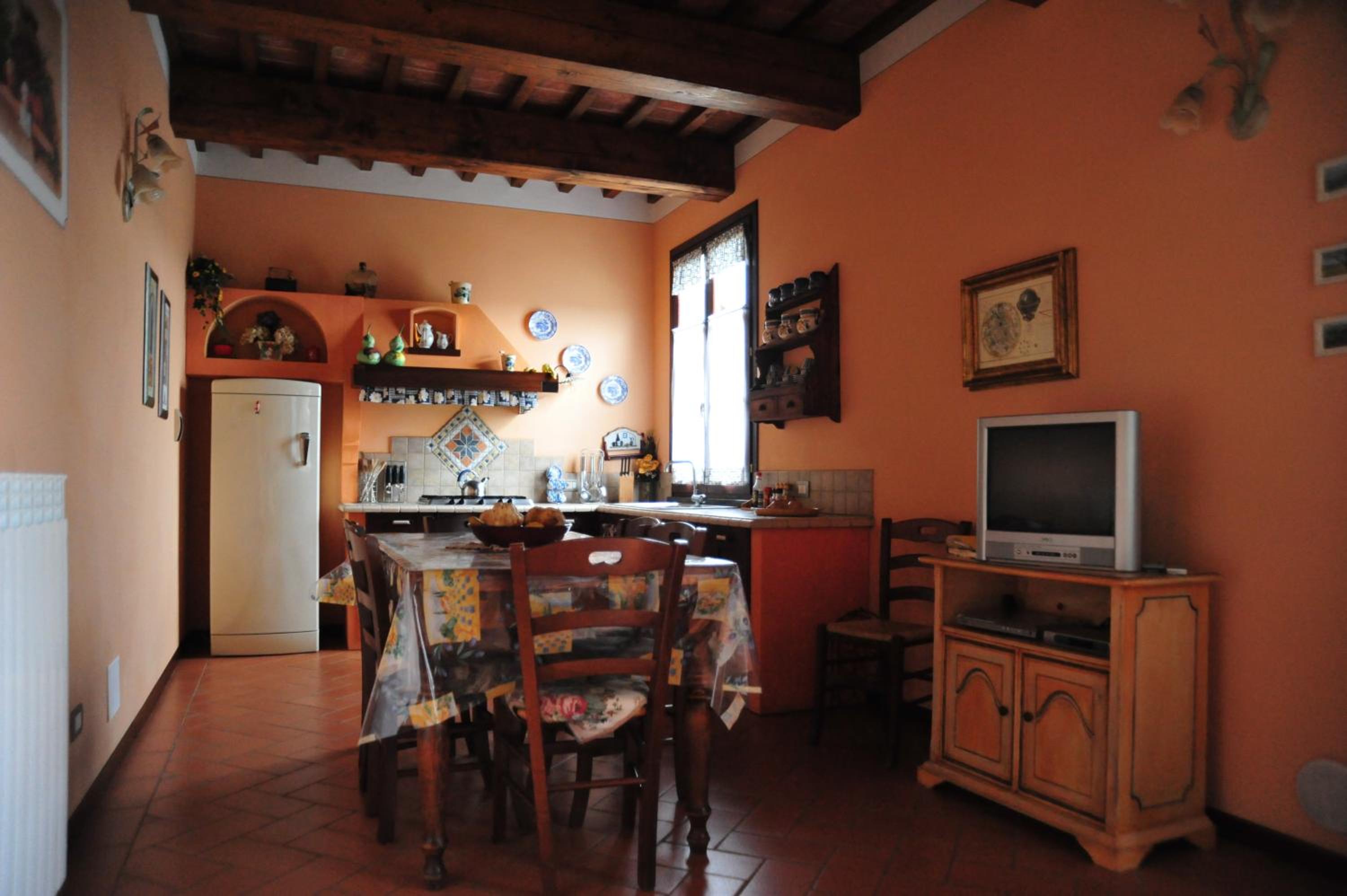 Three-Bedroom Apartment - Split Level photo 3