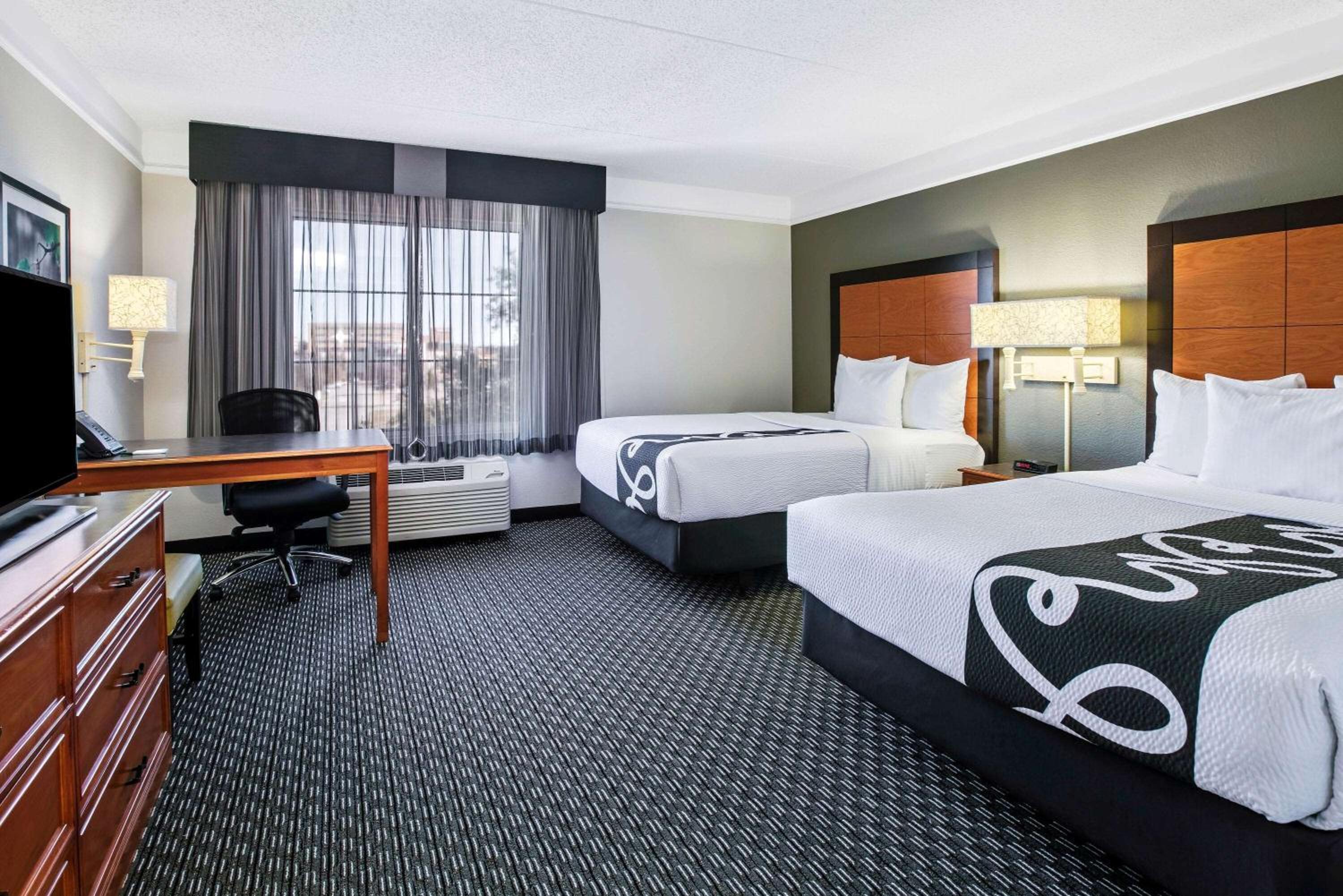 Deluxe Double Room With Two Double Beds