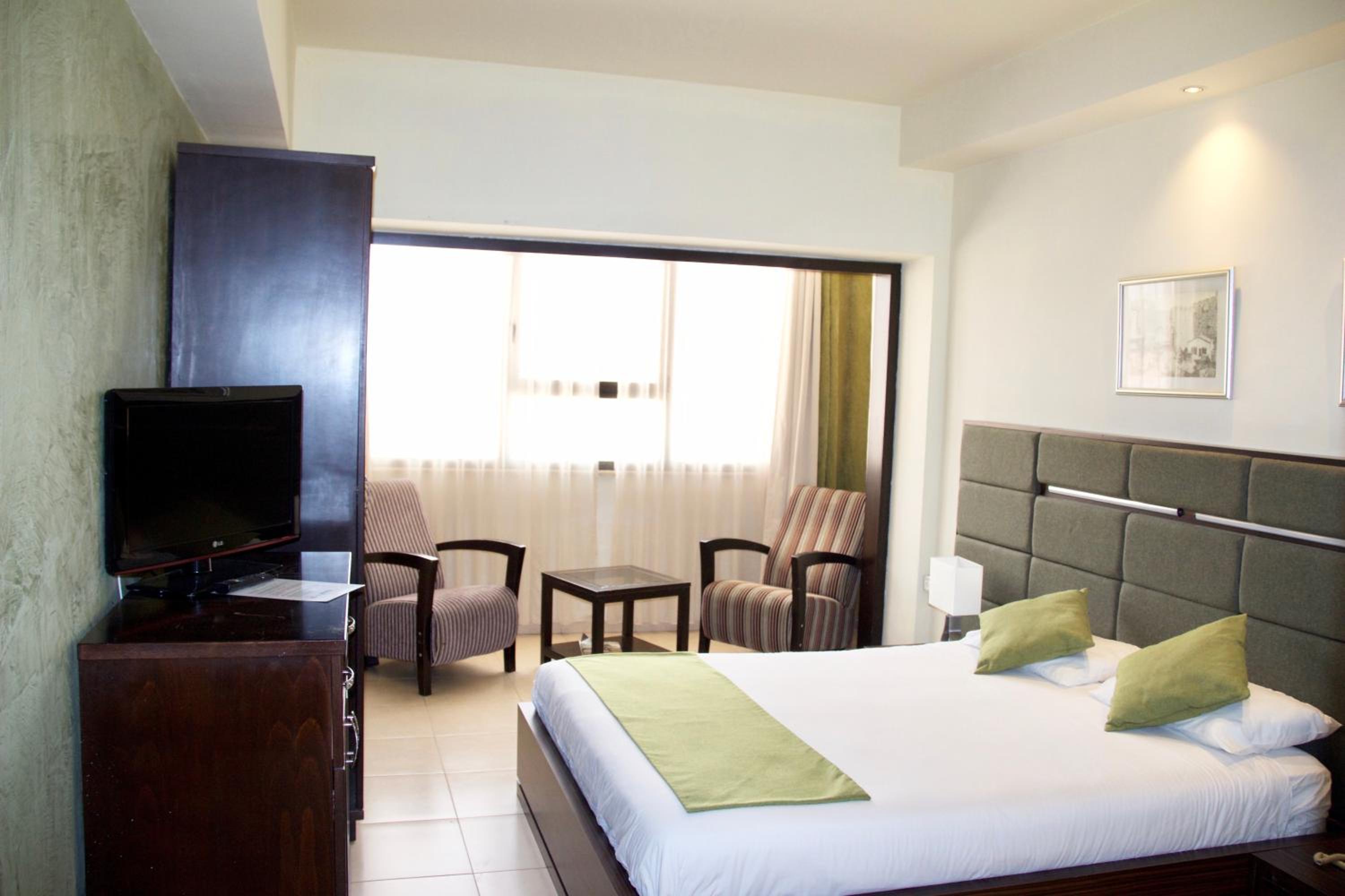 Deluxe Double Room - Photo 4