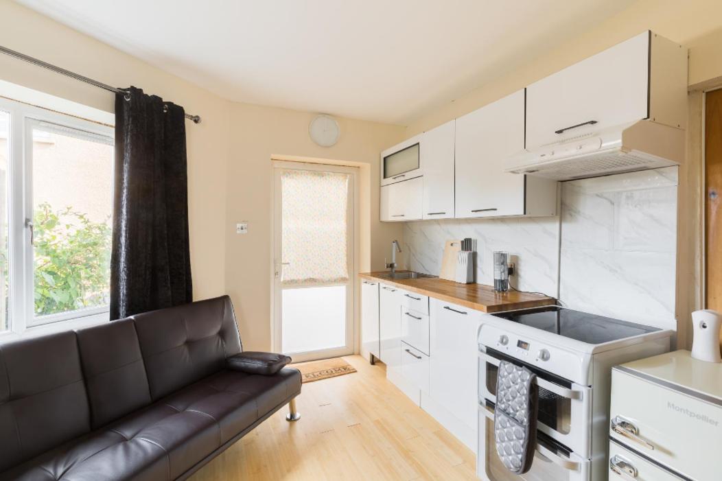 One-Bedroom Apartment - Photo 9