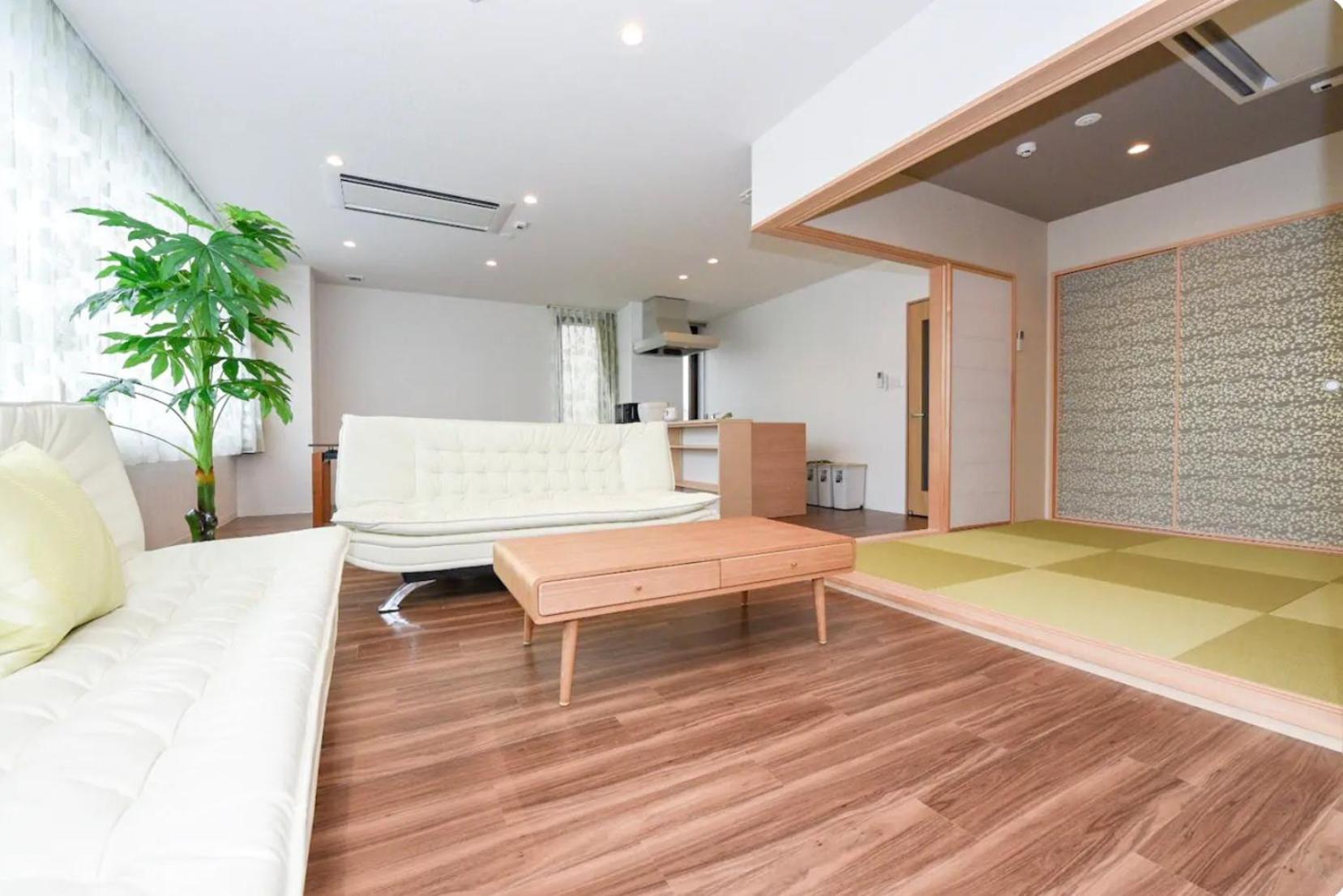 Apartment photo 2