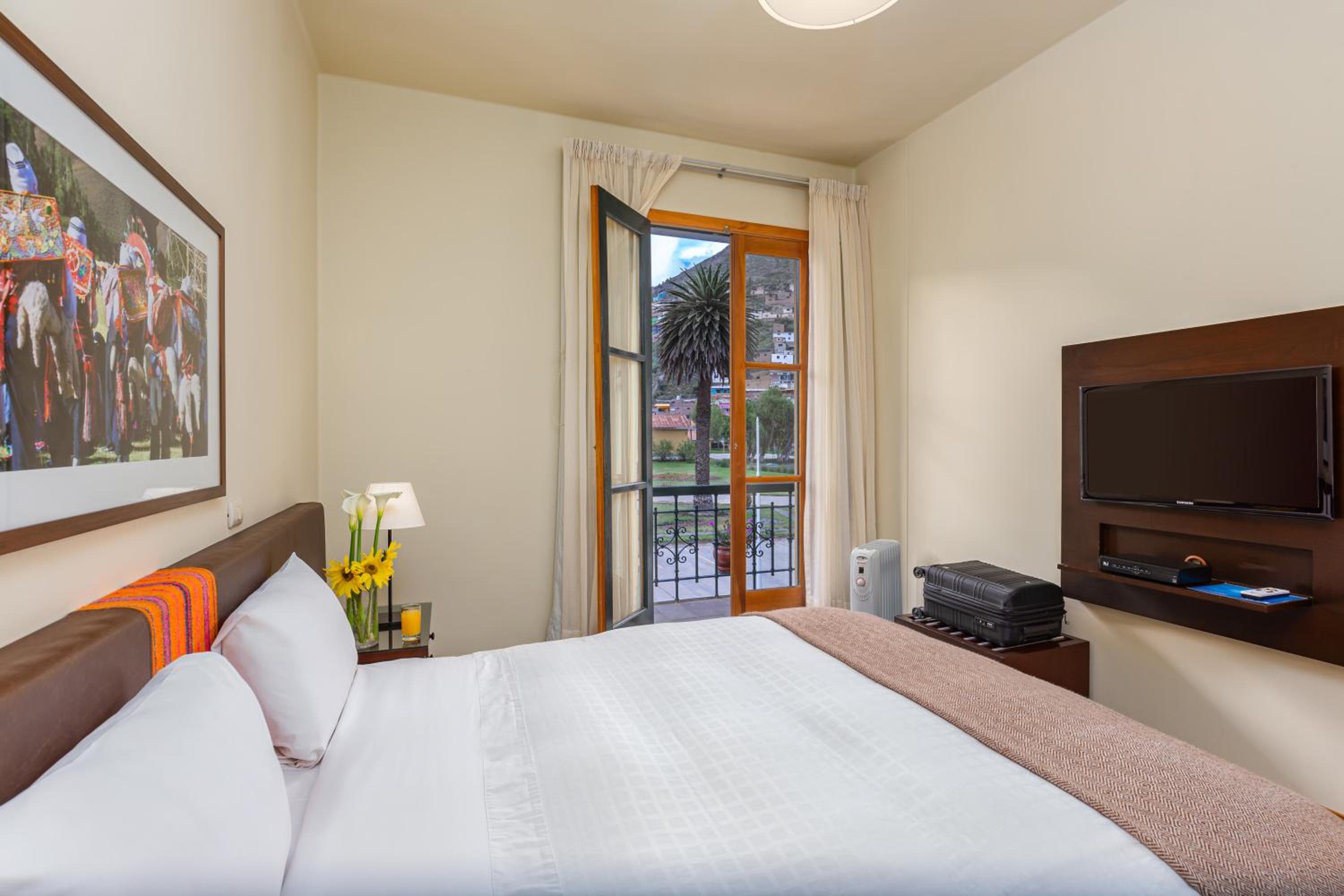 Large Double Room - Photo 2