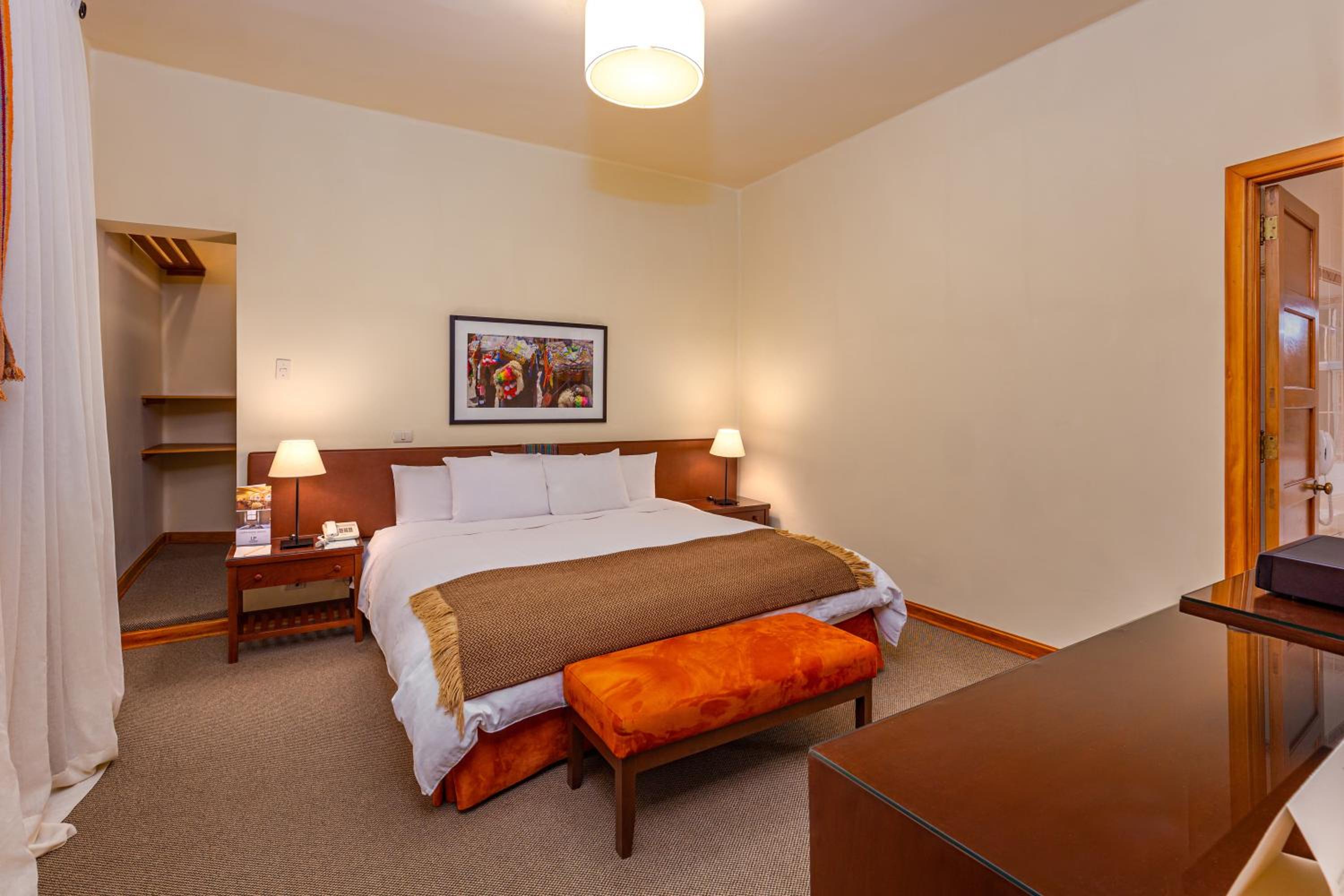 Large Double Room - Photo 1