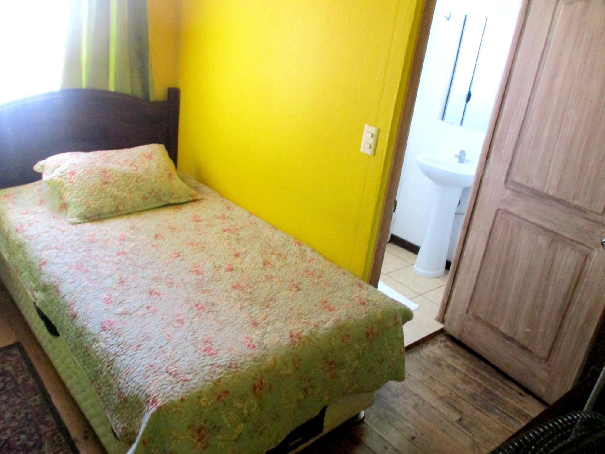 Single Room photo 3