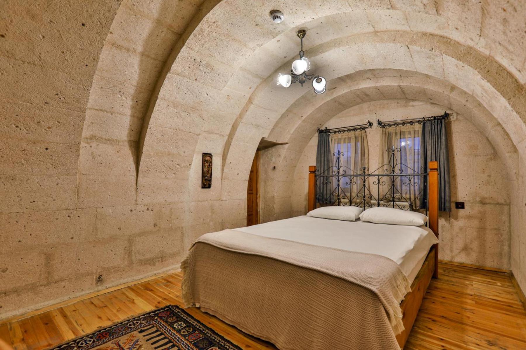 Double or Twin Room photo 3