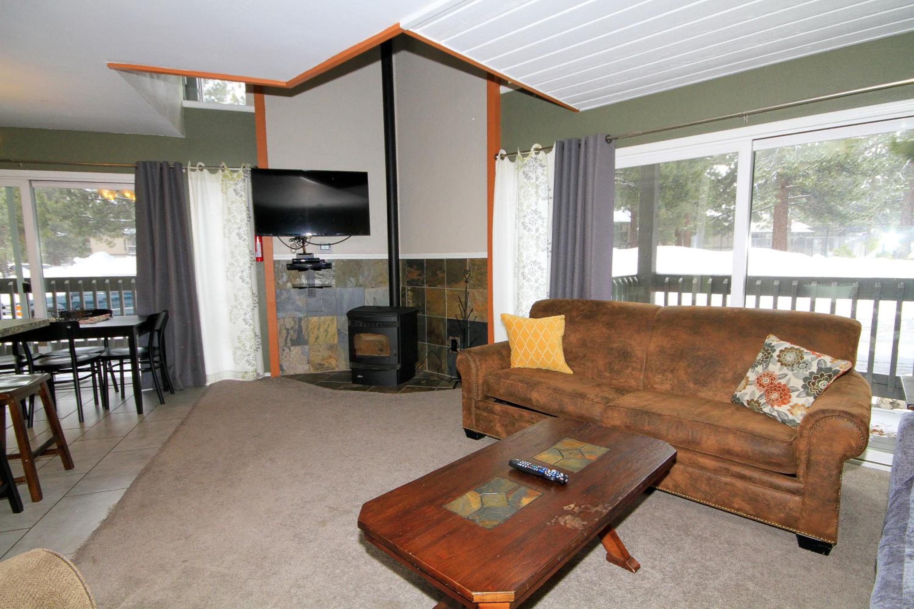 Apartment photo 3