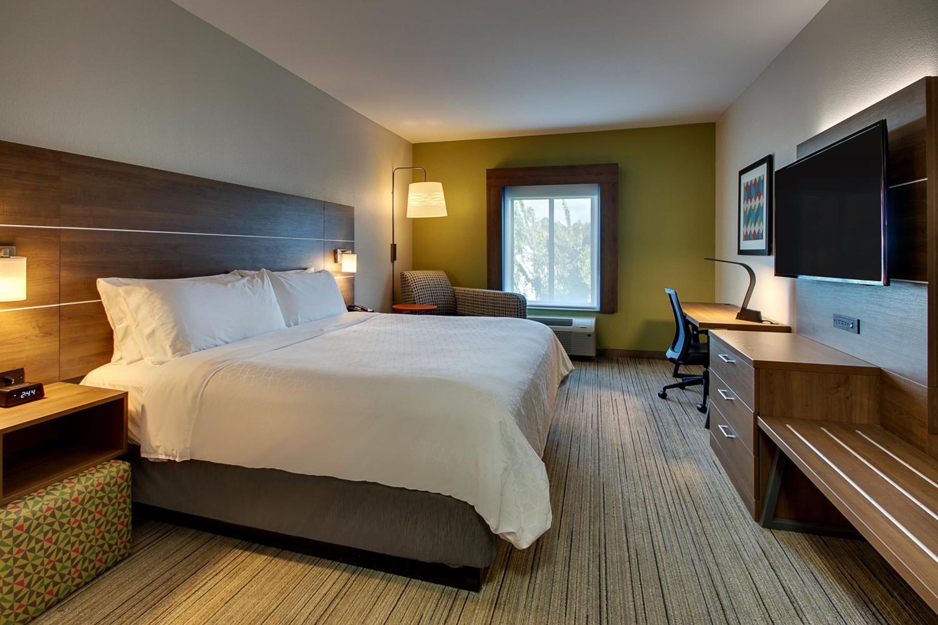 Standard King Room - Photo 1
