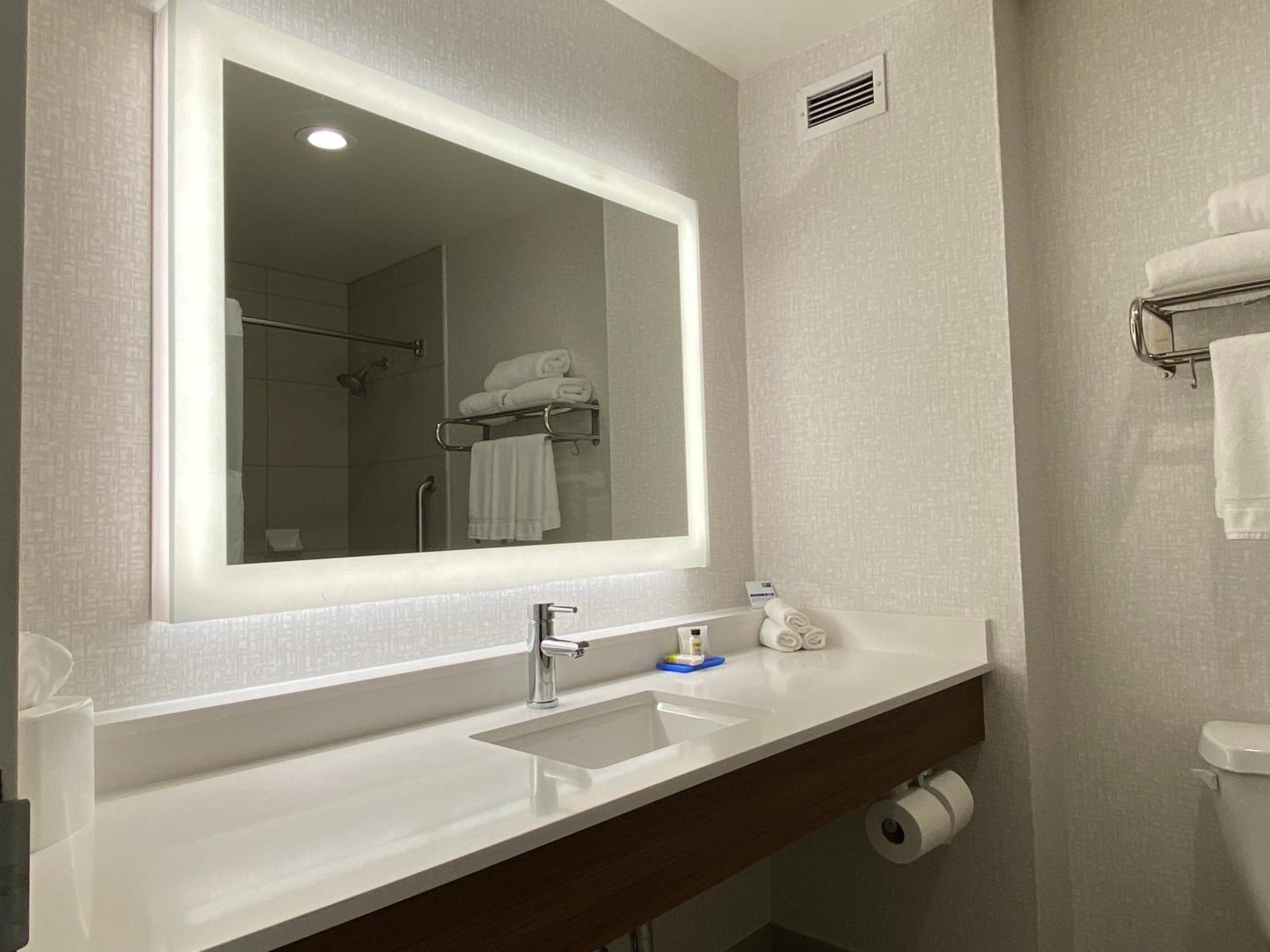 Standard King Room - Photo 2