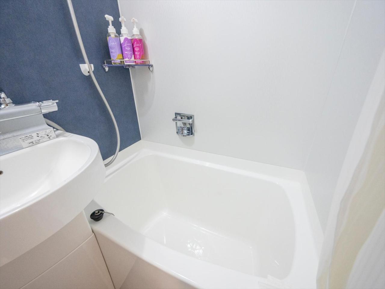 Standard Twin Room - Non-Smoking - Photo 3