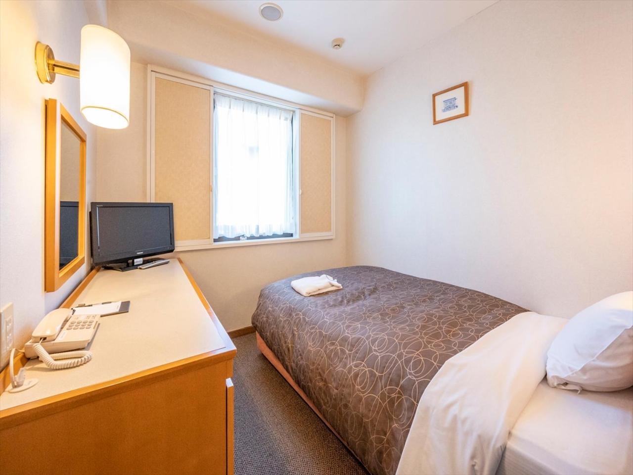 Single Room - Non-Smoking - Photo 7