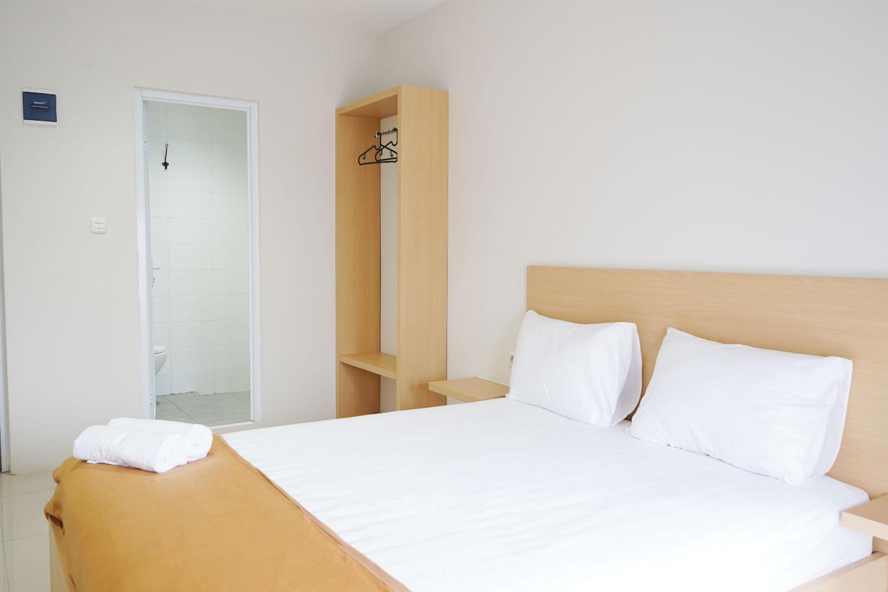 Standard Double Room - Photo 3