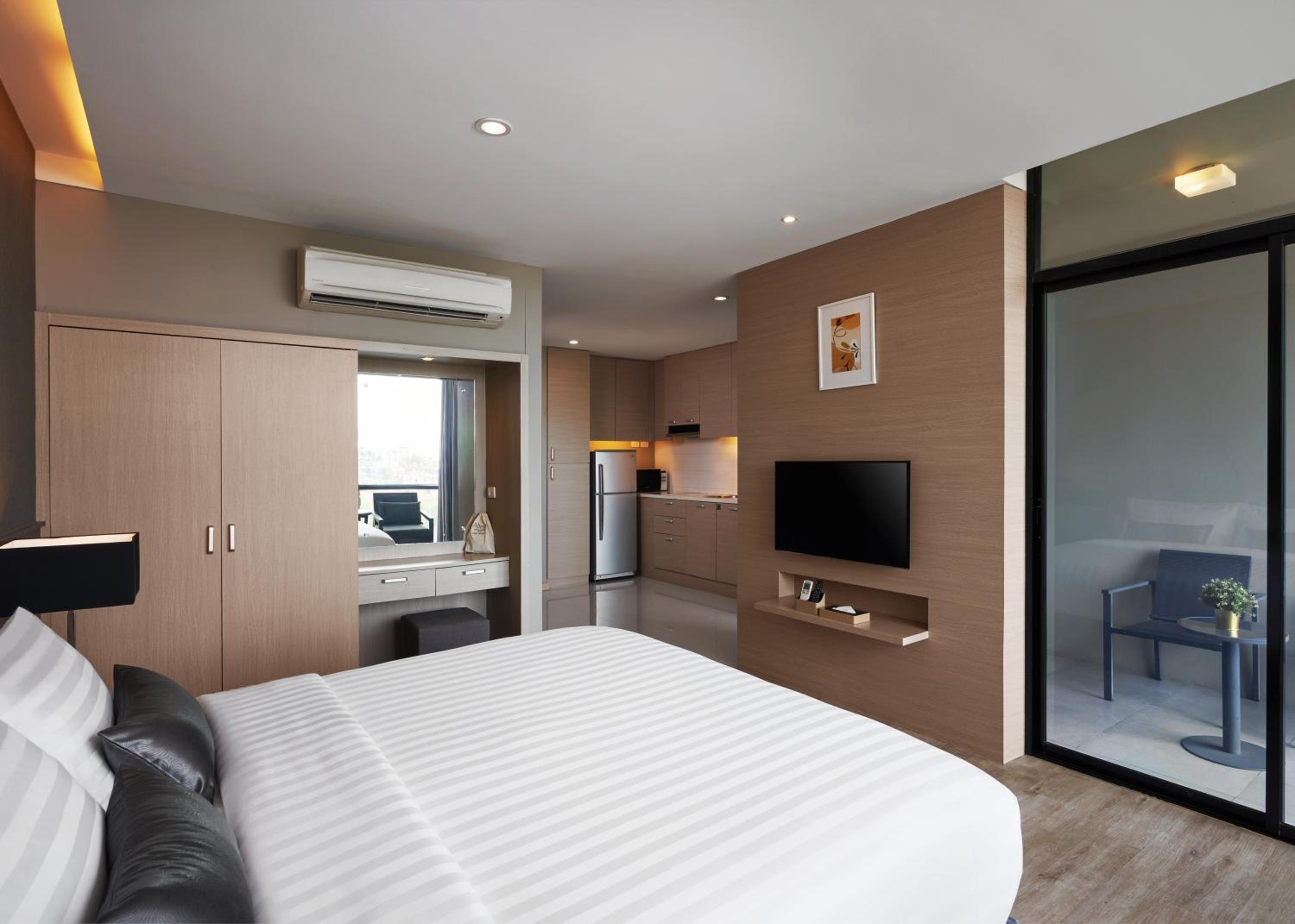 Deluxe Double Room - Photo 5